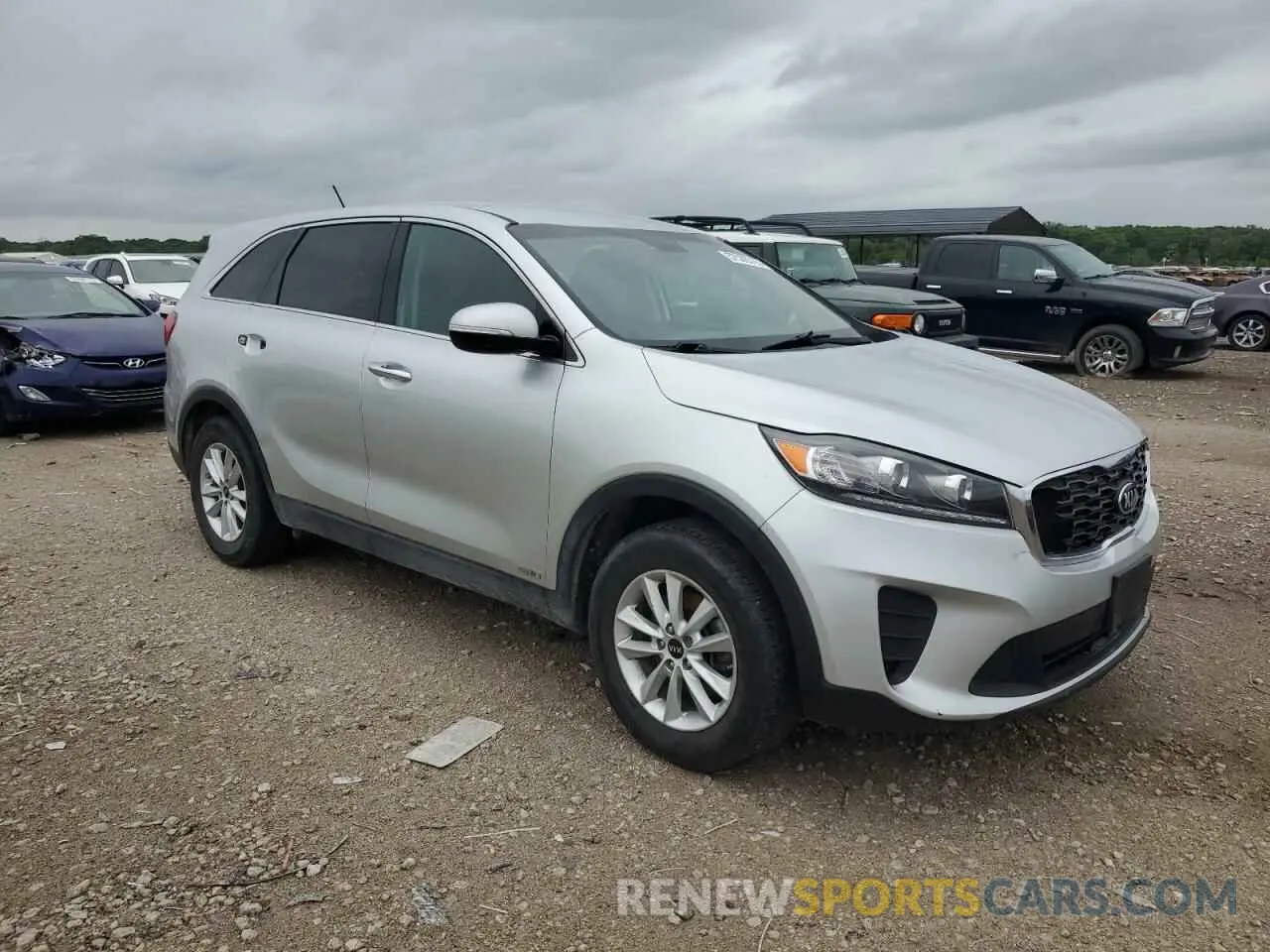 5 Photograph of a damaged car 5XYPGDA35KG527622 KIA SORENTO 2019