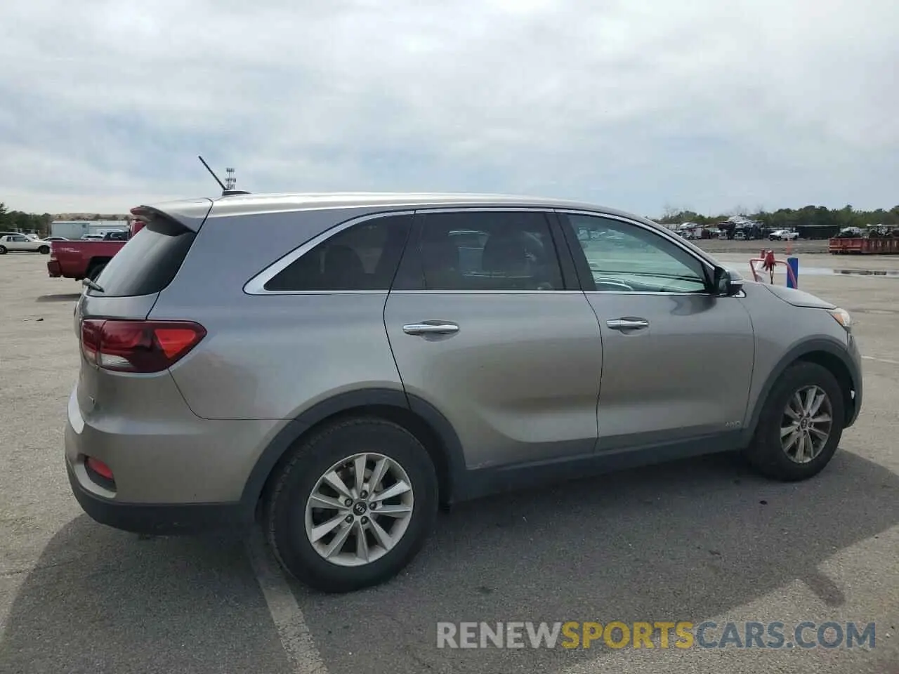 3 Фотография поврежденного автомобиля 5XYPGDA37KG454575 KIA SORENTO 2019