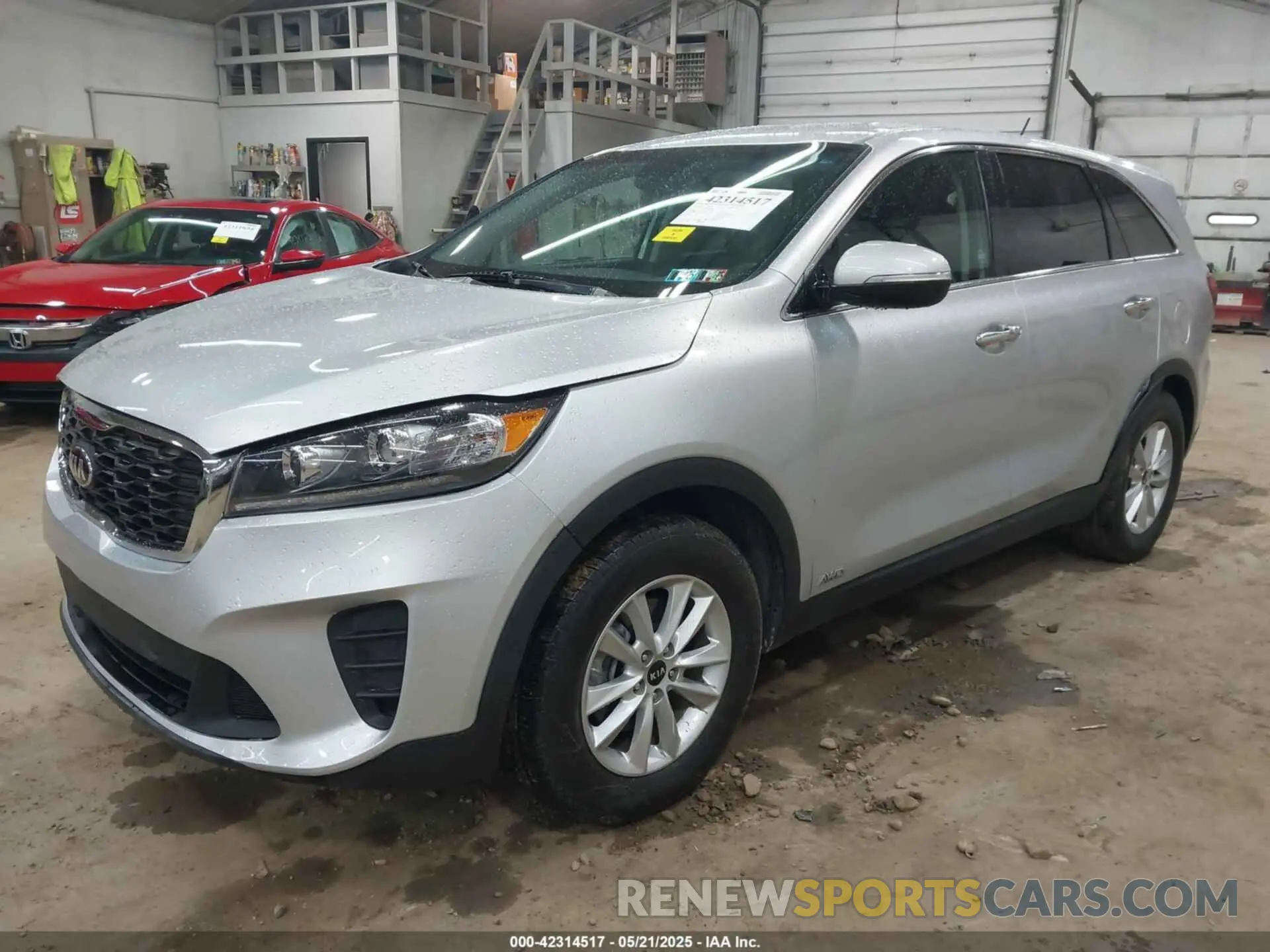 2 Photograph of a damaged car 5XYPGDA38KG550909 KIA SORENTO 2019