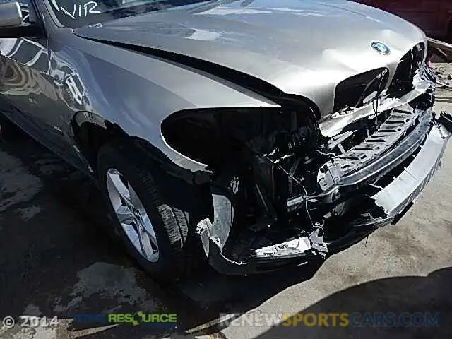 14 Photograph of a damaged car 5XYPGDA3XKG436524 KIA SORENTO 2019