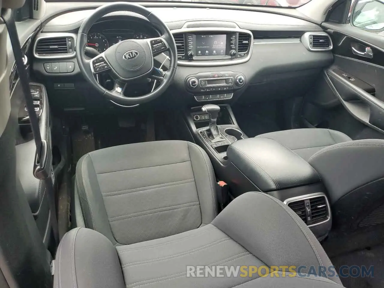 8 Фотография поврежденного автомобиля 5XYPGDA50KG584618 KIA SORENTO 2019