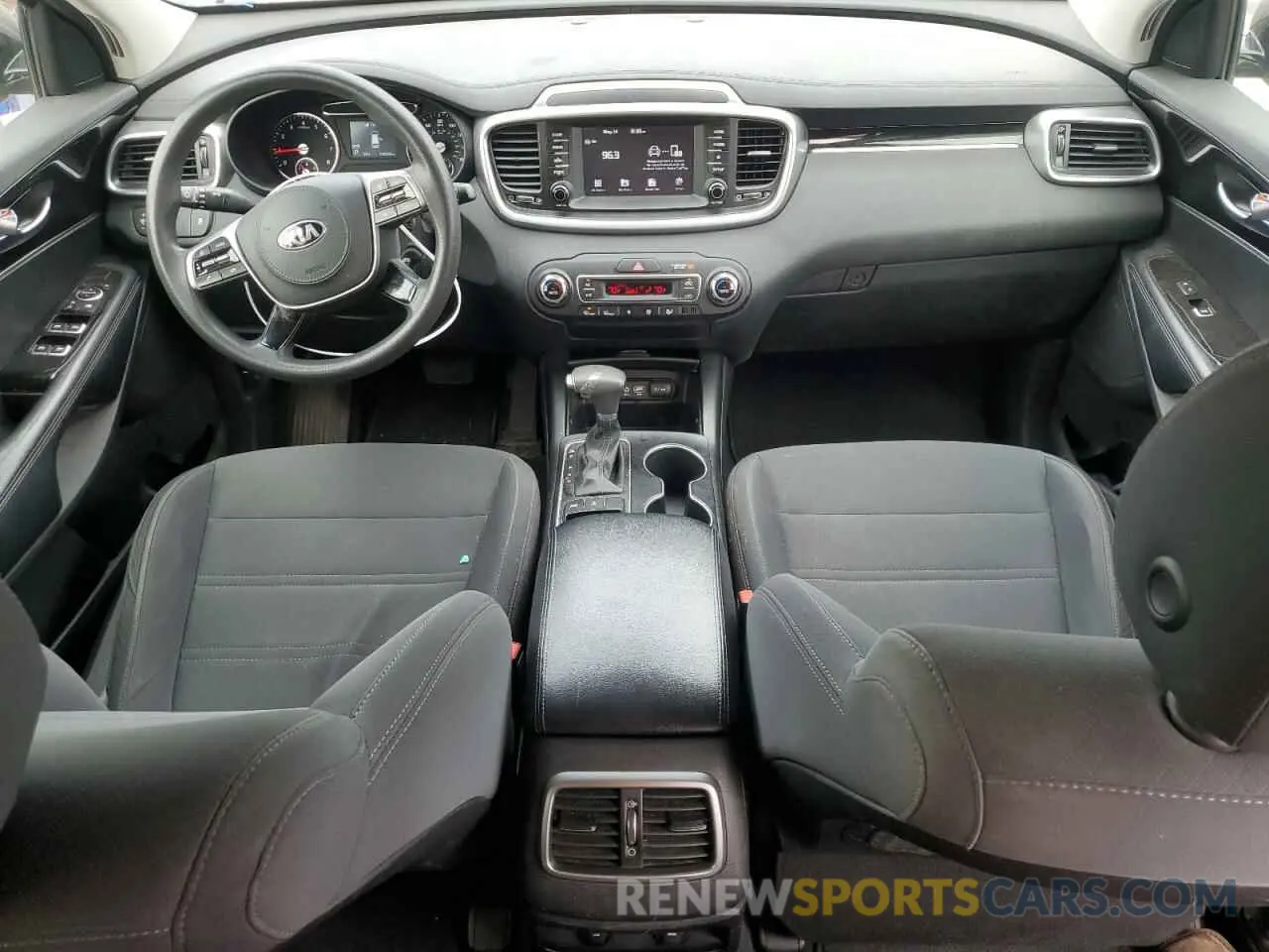 8 Photograph of a damaged car 5XYPGDA51KG476895 KIA SORENTO 2019