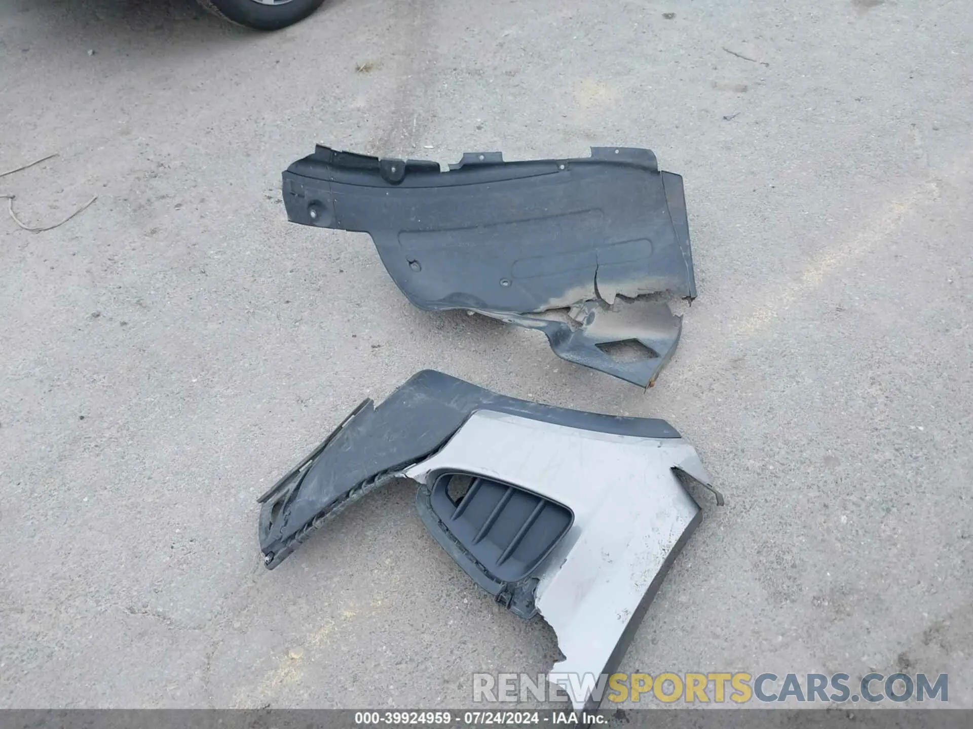 12 Photograph of a damaged car 5XYPGDA52KG457482 KIA SORENTO 2019