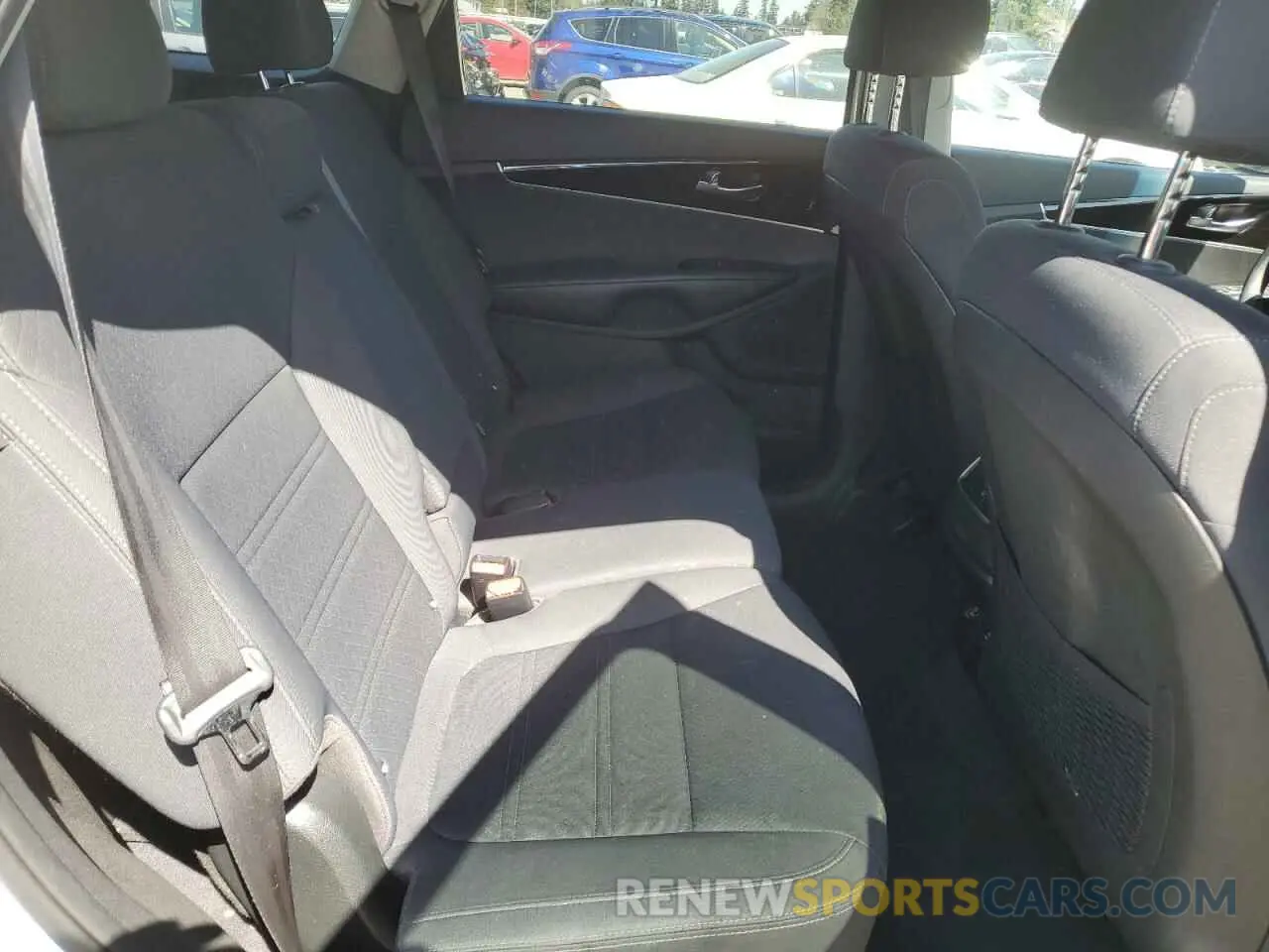 11 Photograph of a damaged car 5XYPGDA52KG471088 KIA SORENTO 2019