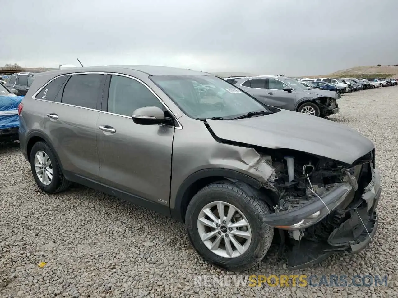 4 Photograph of a damaged car 5XYPGDA52KG490241 KIA SORENTO 2019