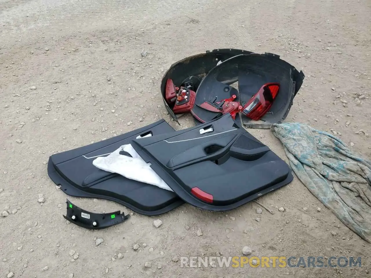 13 Photograph of a damaged car 5XYPGDA54KG444104 KIA SORENTO 2019