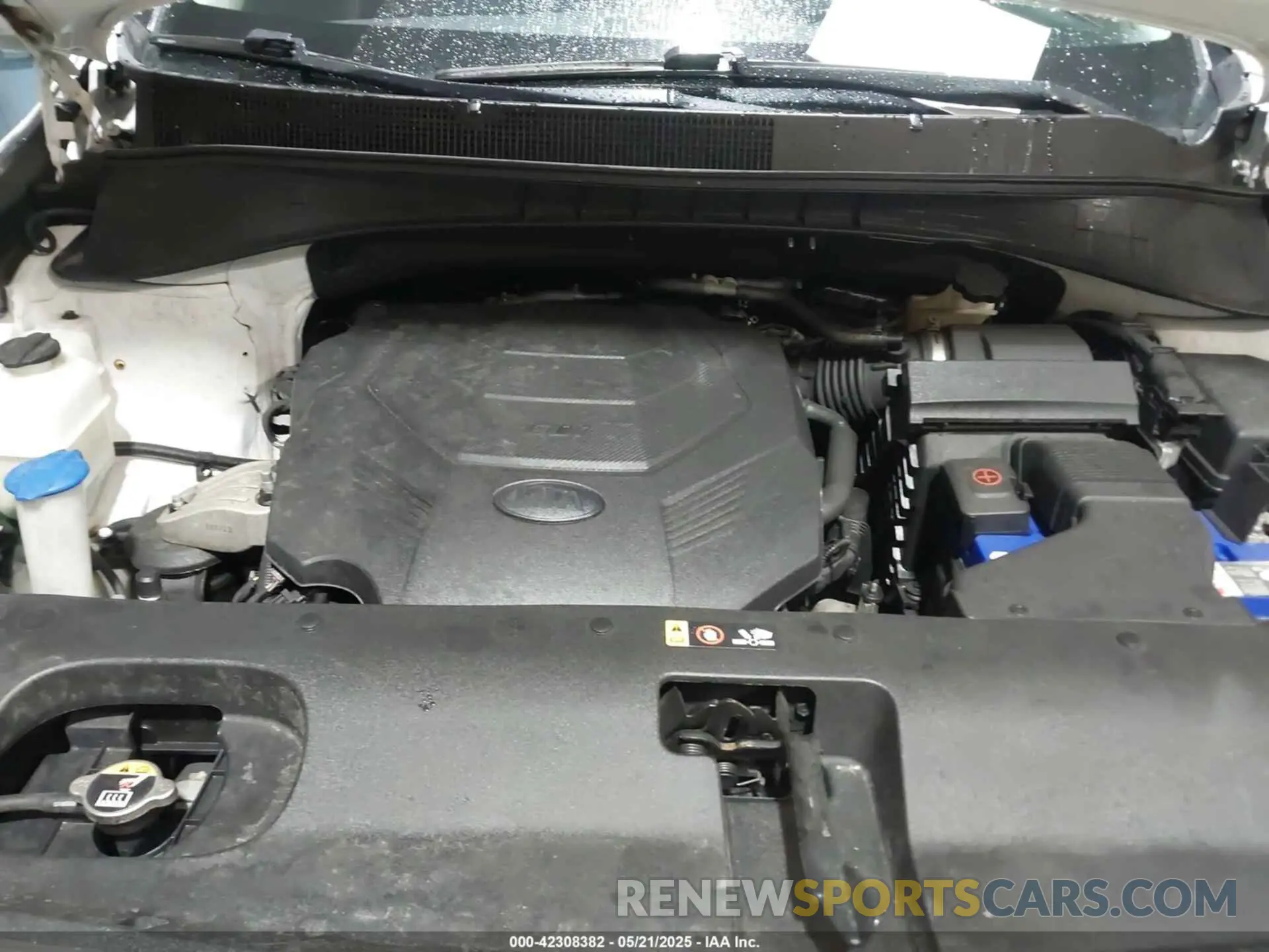 10 Photograph of a damaged car 5XYPGDA54KG582709 KIA SORENTO 2019