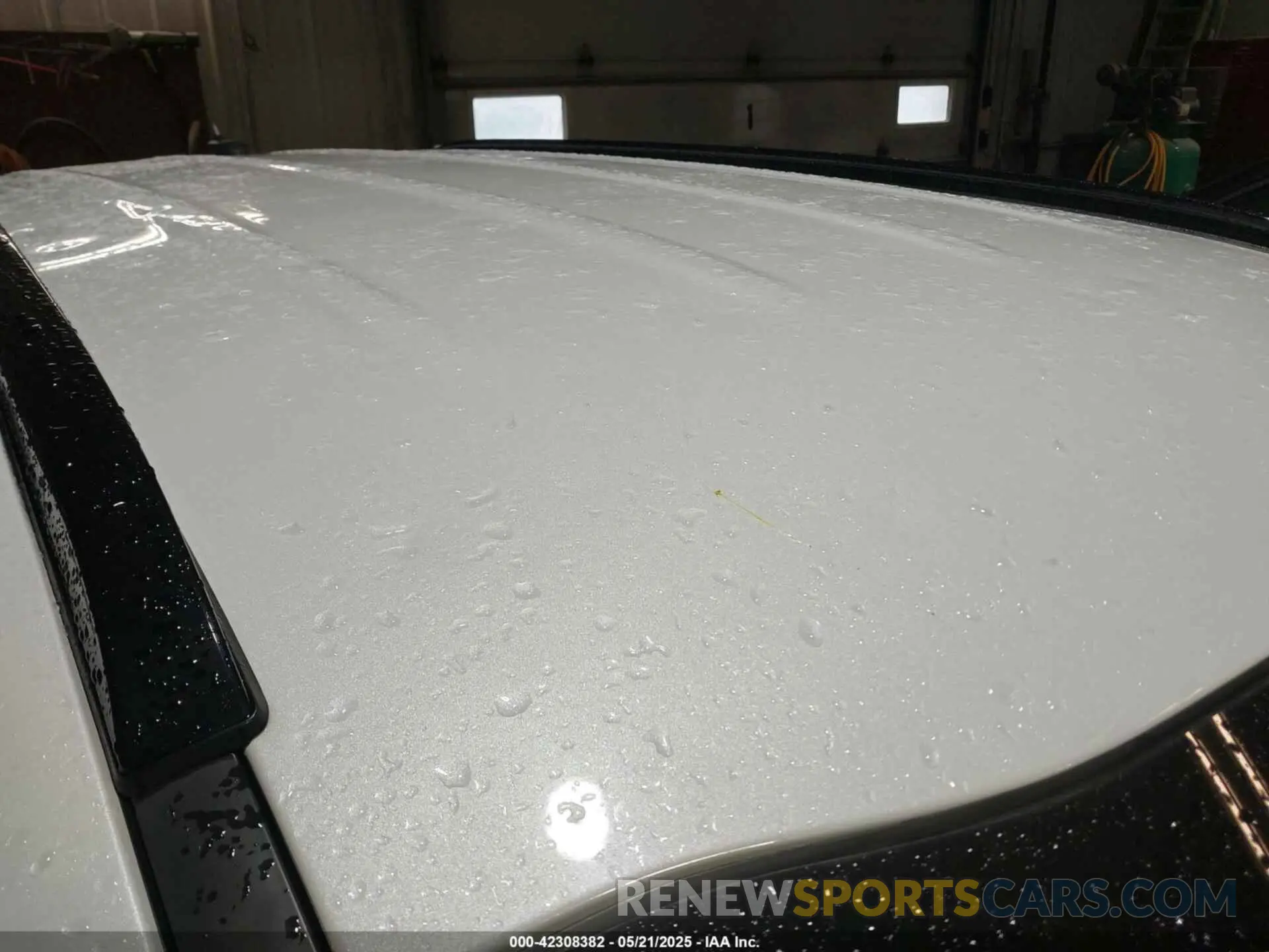 17 Photograph of a damaged car 5XYPGDA54KG582709 KIA SORENTO 2019
