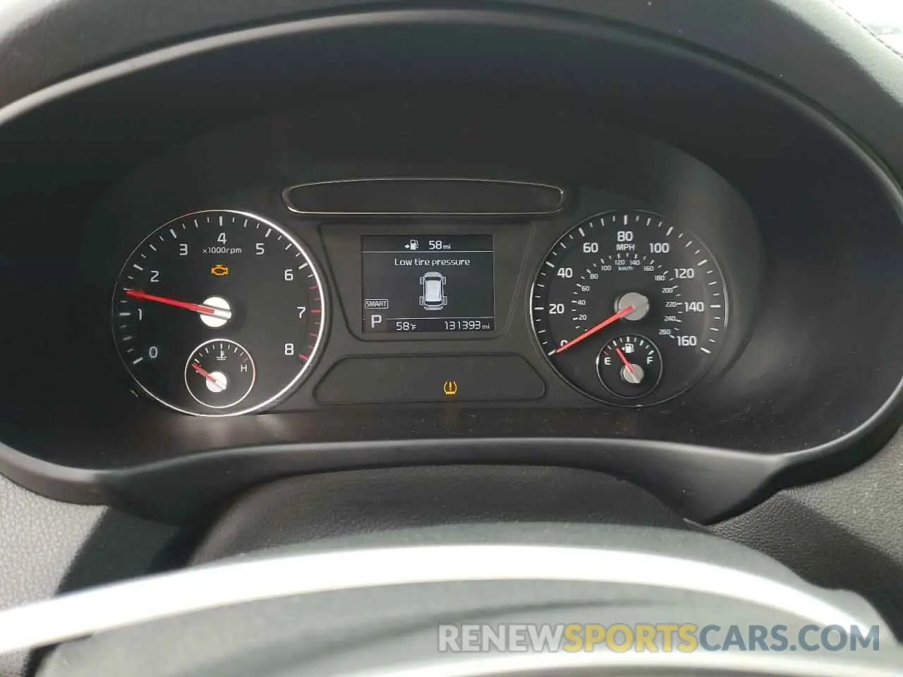 9 Photograph of a damaged car 5XYPGDA55KG505878 KIA SORENTO 2019