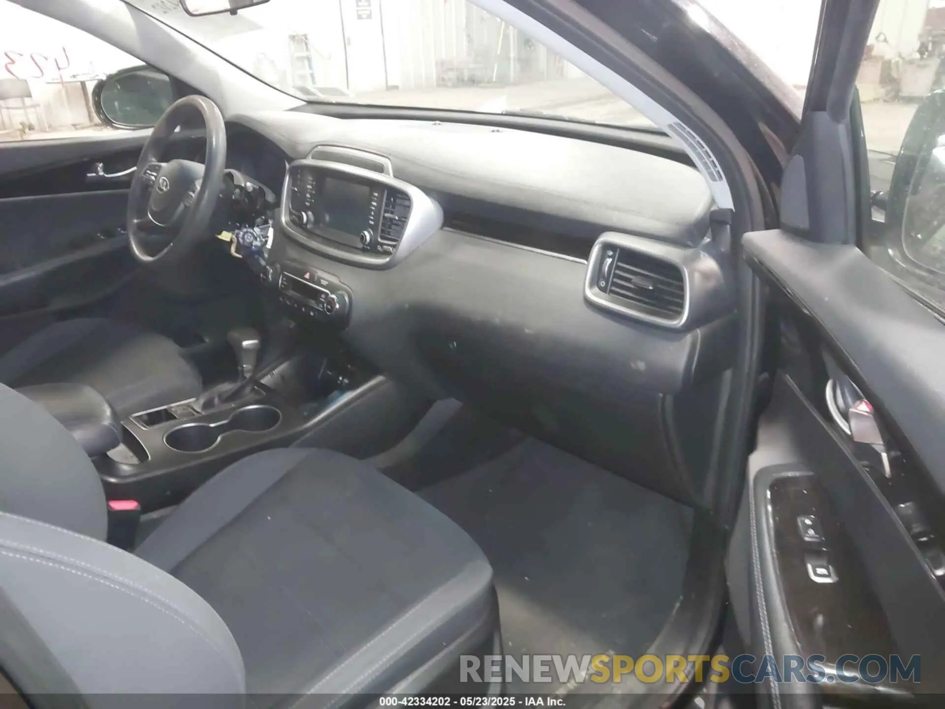 5 Фотография поврежденного автомобиля 5XYPGDA56KG444105 KIA SORENTO 2019
