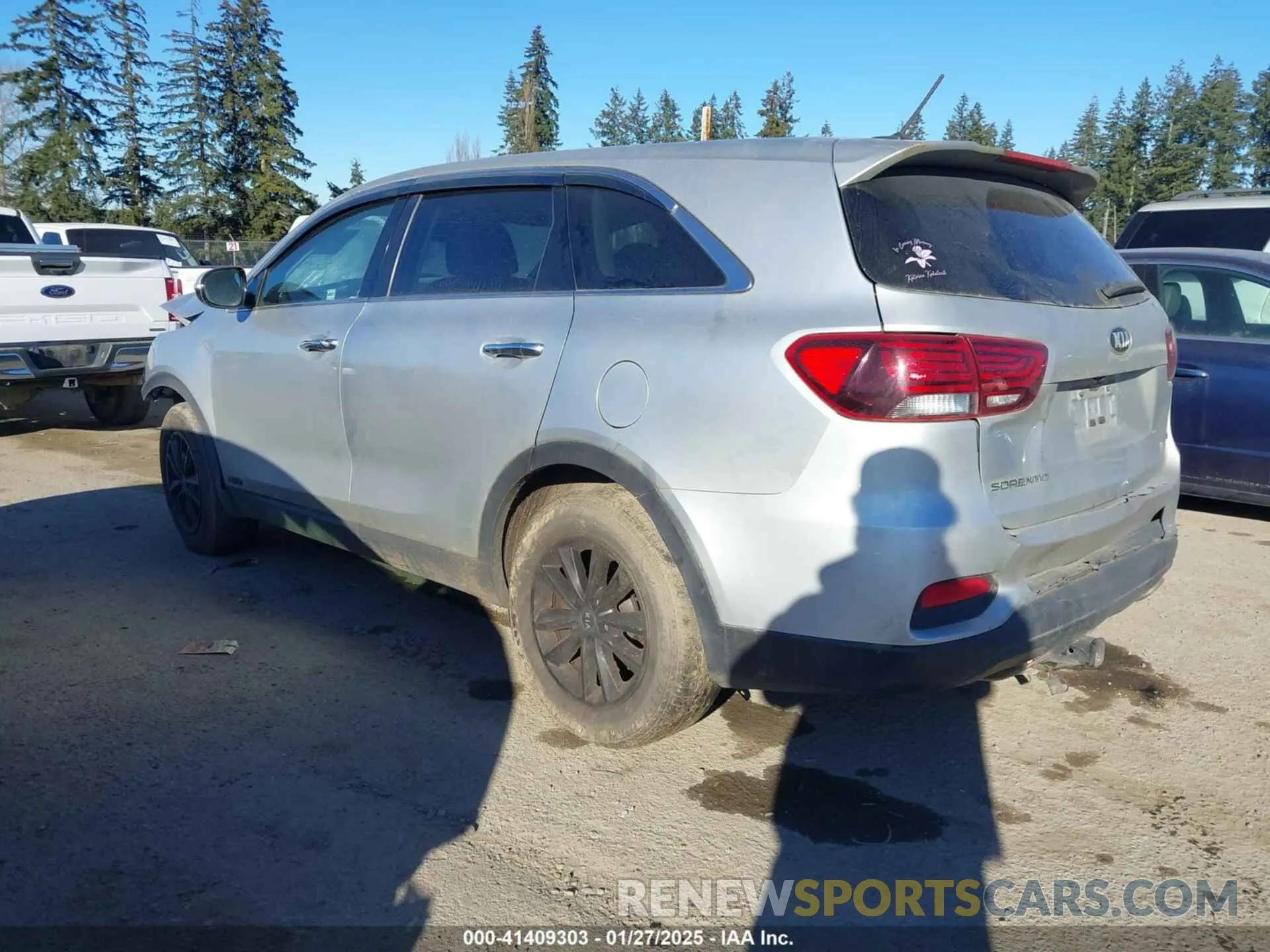 3 Фотография поврежденного автомобиля 5XYPGDA56KG506179 KIA SORENTO 2019