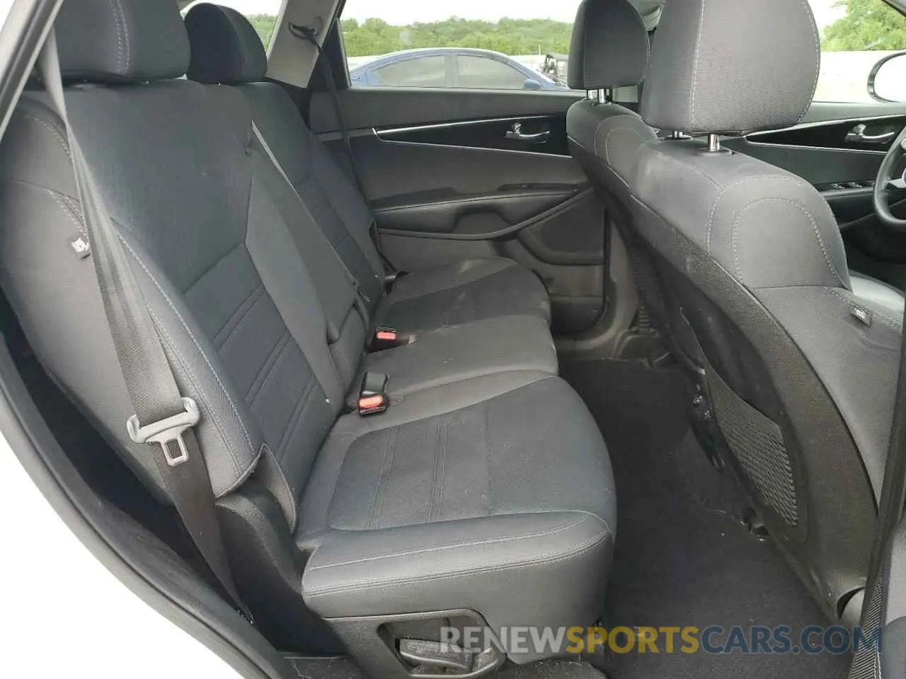 11 Photograph of a damaged car 5XYPGDA56KG558881 KIA SORENTO 2019