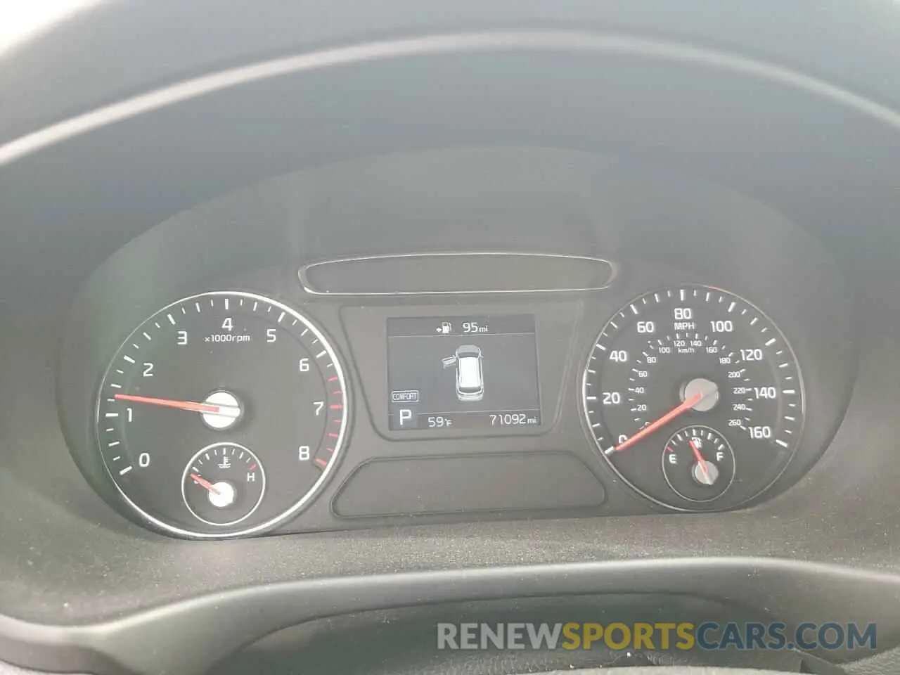 9 Photograph of a damaged car 5XYPGDA56KG558881 KIA SORENTO 2019