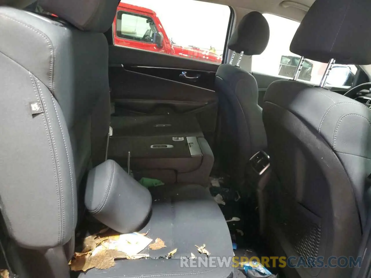 11 Фотография поврежденного автомобиля 5XYPGDA57KG449183 KIA SORENTO 2019