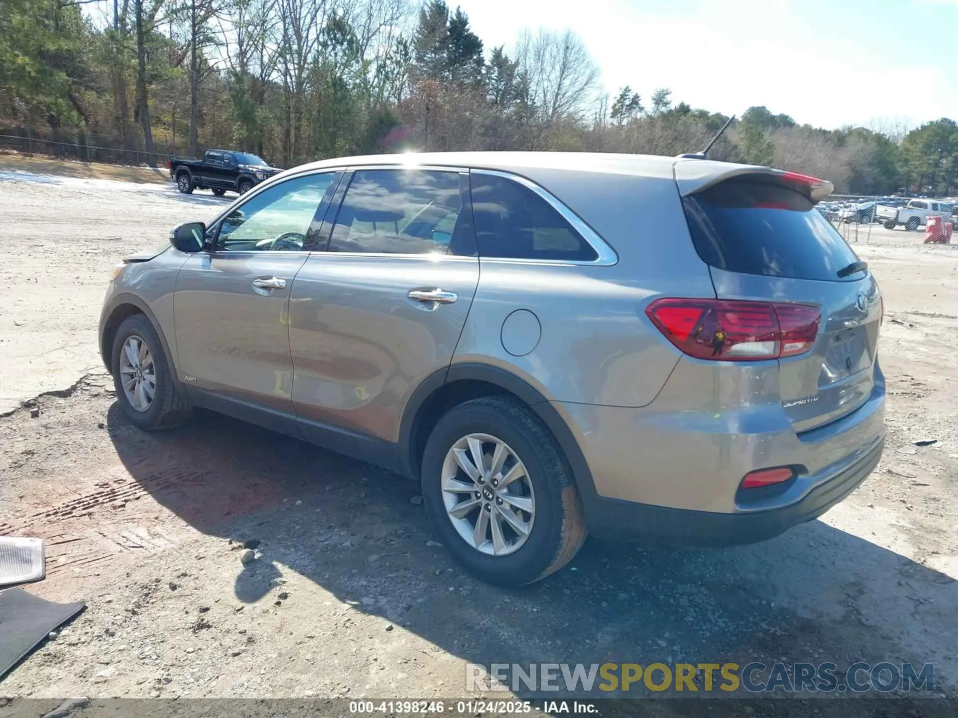 3 Фотография поврежденного автомобиля 5XYPGDA57KG449197 KIA SORENTO 2019