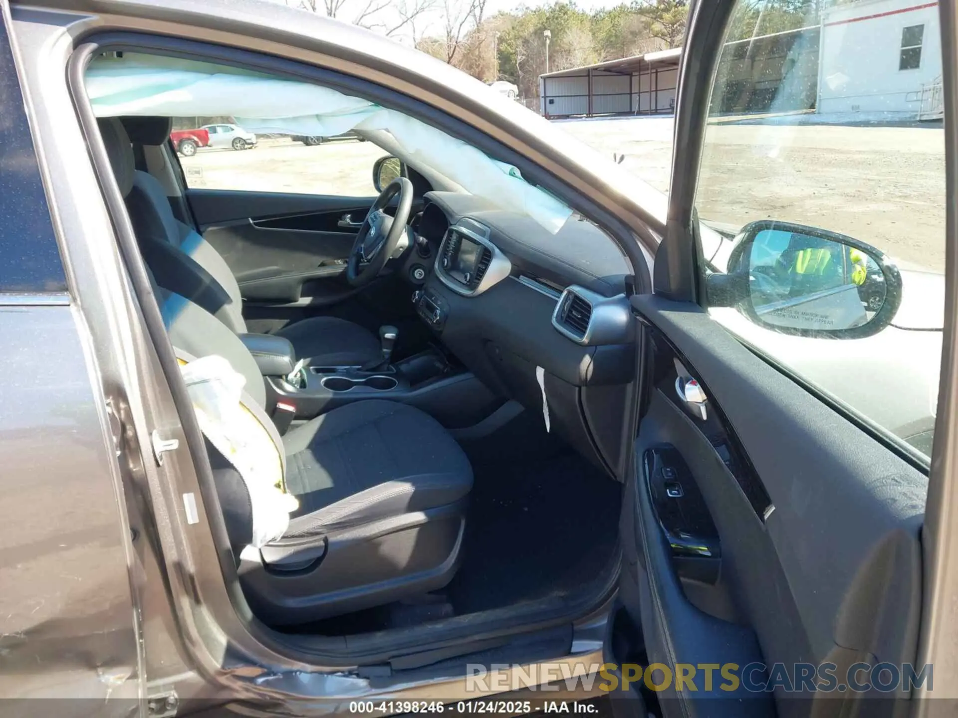 5 Фотография поврежденного автомобиля 5XYPGDA57KG449197 KIA SORENTO 2019