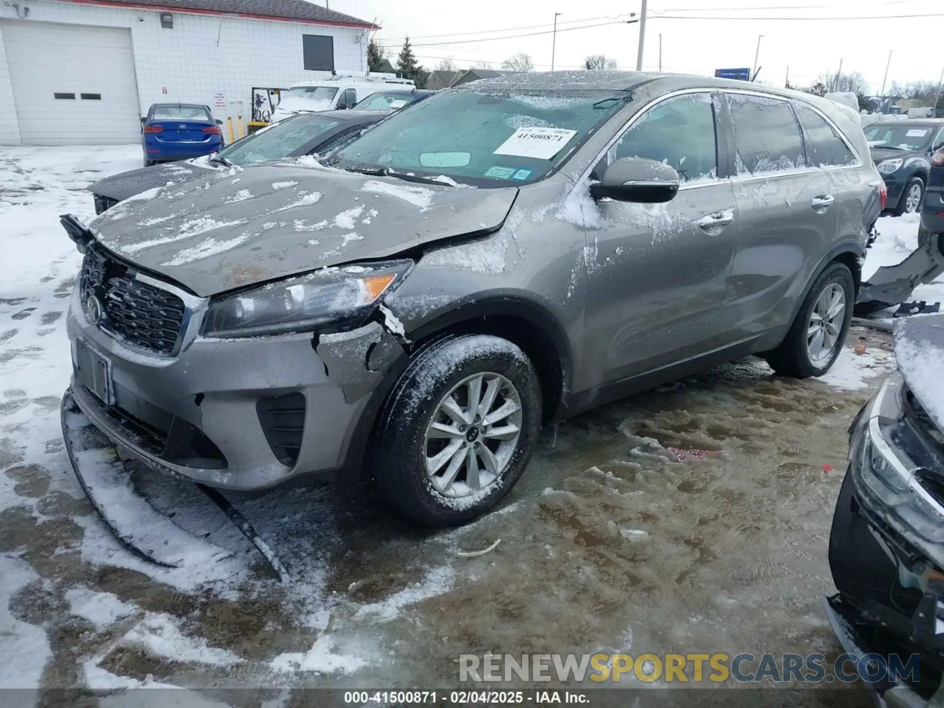 2 Photograph of a damaged car 5XYPGDA58KG556548 KIA SORENTO 2019