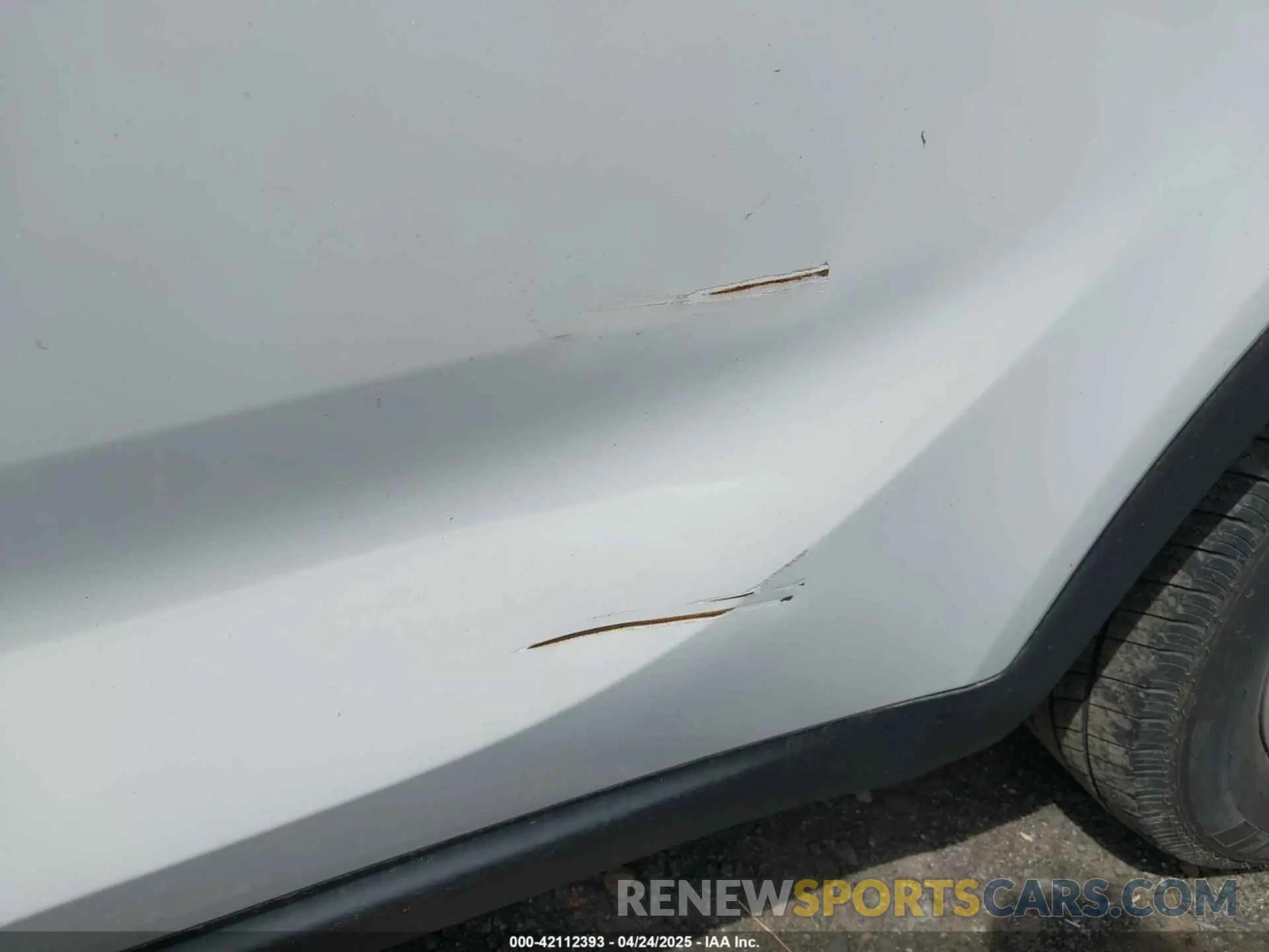 6 Photograph of a damaged car 5XYPGDA59KG440713 KIA SORENTO 2019