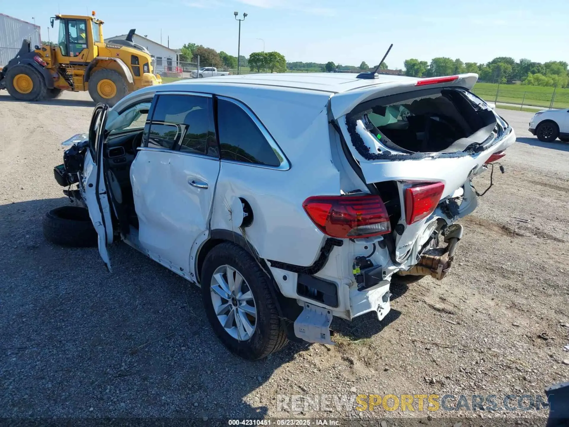 3 Фотография поврежденного автомобиля 5XYPGDA59KG477907 KIA SORENTO 2019
