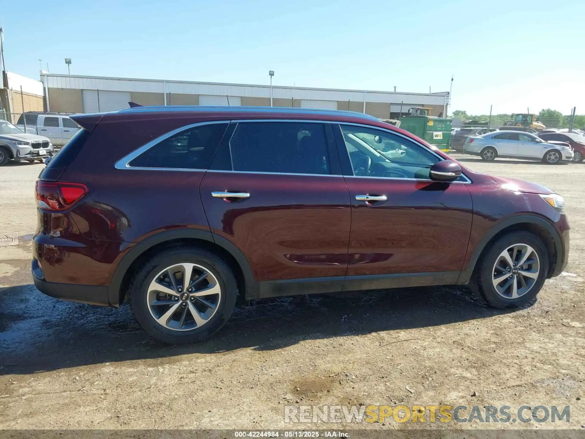 13 Photograph of a damaged car 5XYPH4A52KG509349 KIA SORENTO 2019