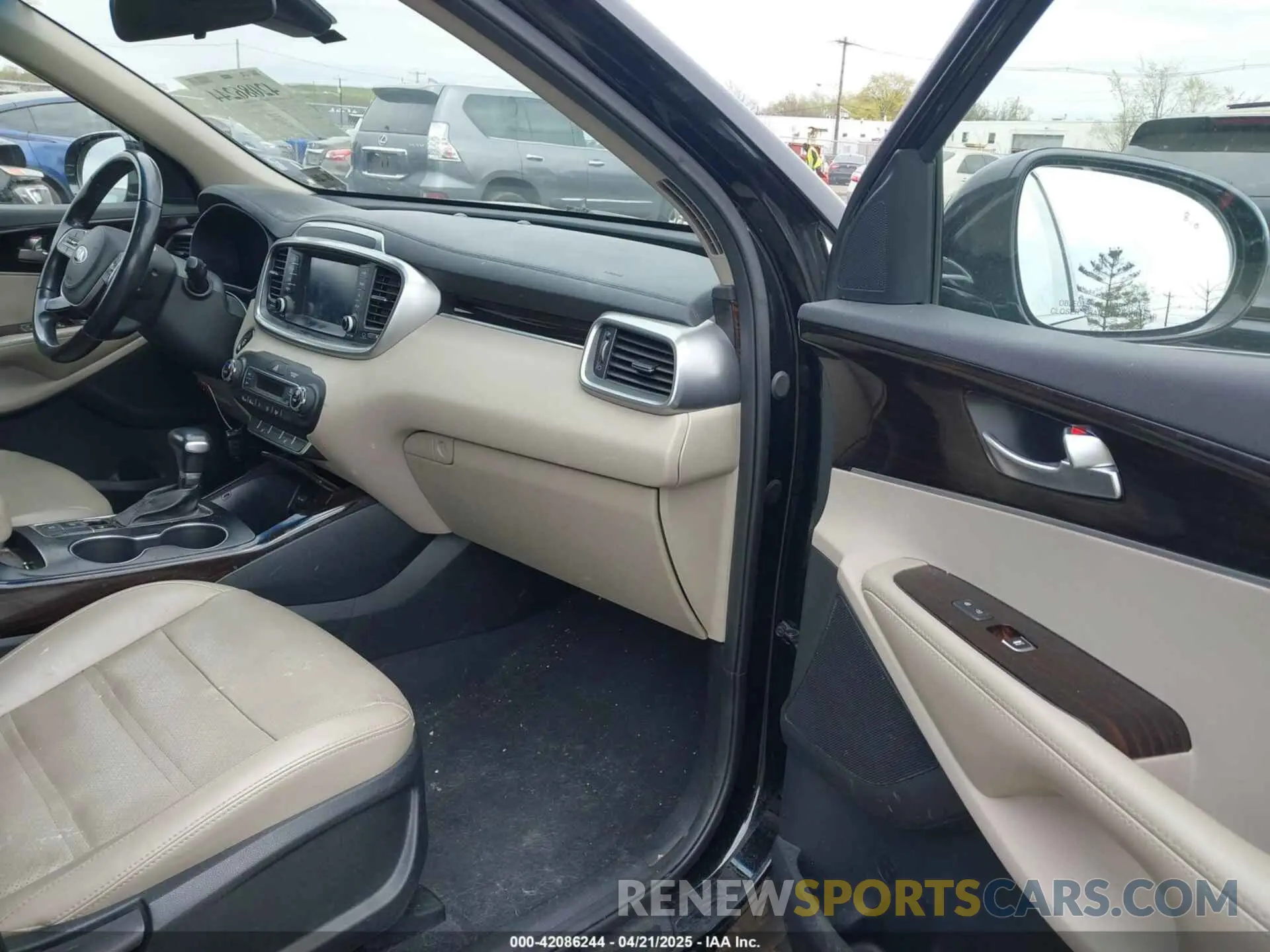 5 Фотография поврежденного автомобиля 5XYPH4A52KG608642 KIA SORENTO 2019