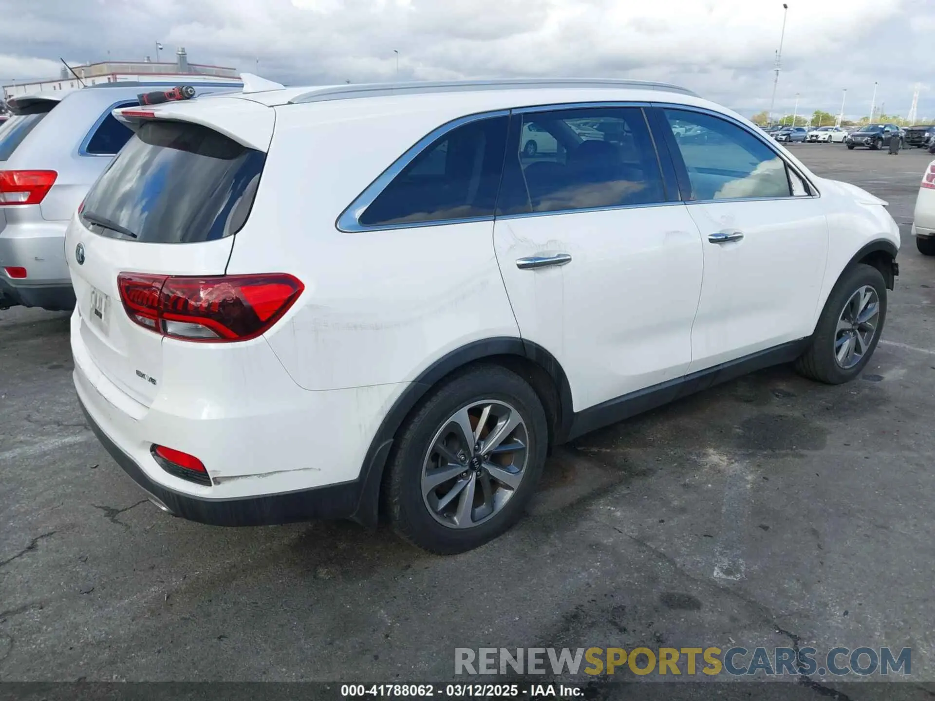 2 Photograph of a damaged car 5XYPH4A53KG504421 KIA SORENTO 2019