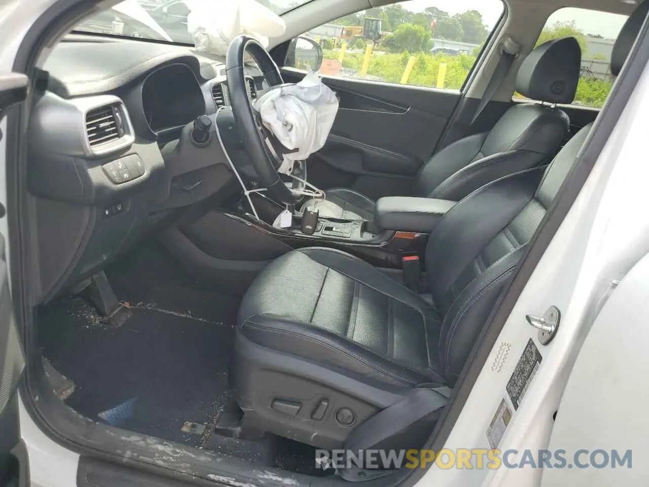 7 Photograph of a damaged car 5XYPH4A55KG590640 KIA SORENTO 2019