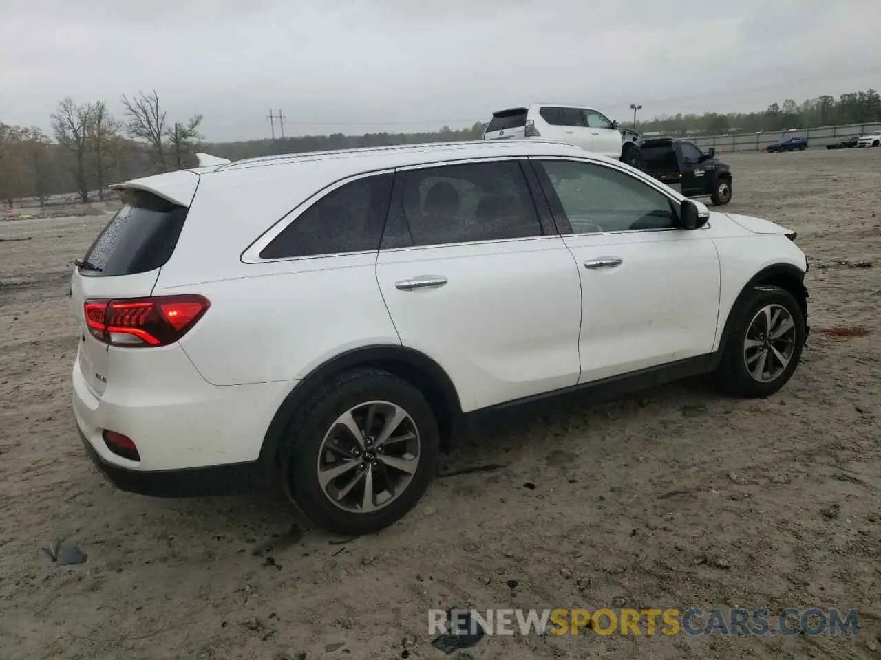 3 Photograph of a damaged car 5XYPH4A56KG477246 KIA SORENTO 2019