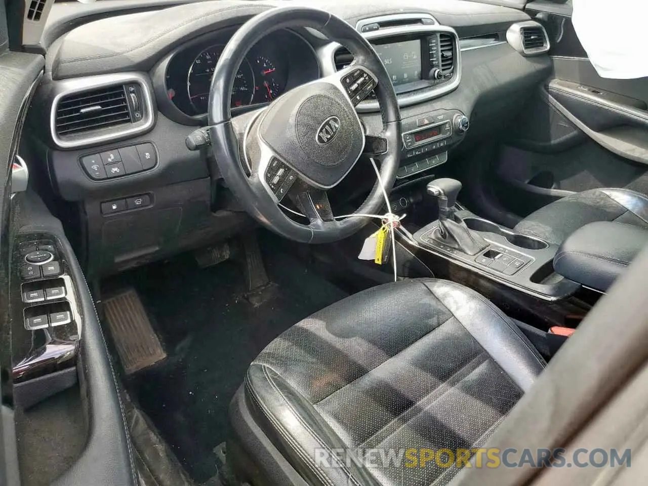 8 Photograph of a damaged car 5XYPH4A59KG534328 KIA SORENTO 2019