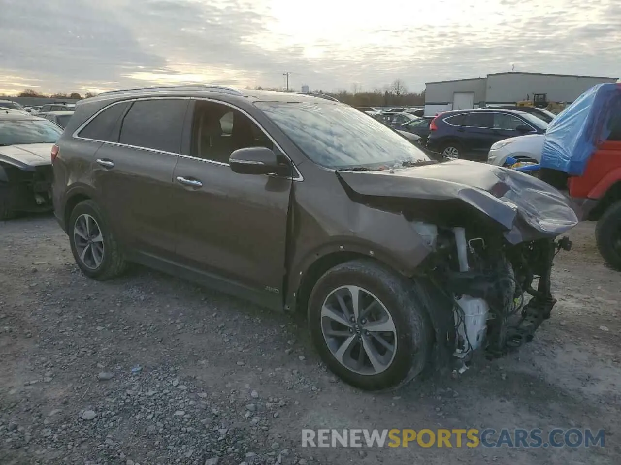4 Photograph of a damaged car 5XYPHDA51KG509343 KIA SORENTO 2019