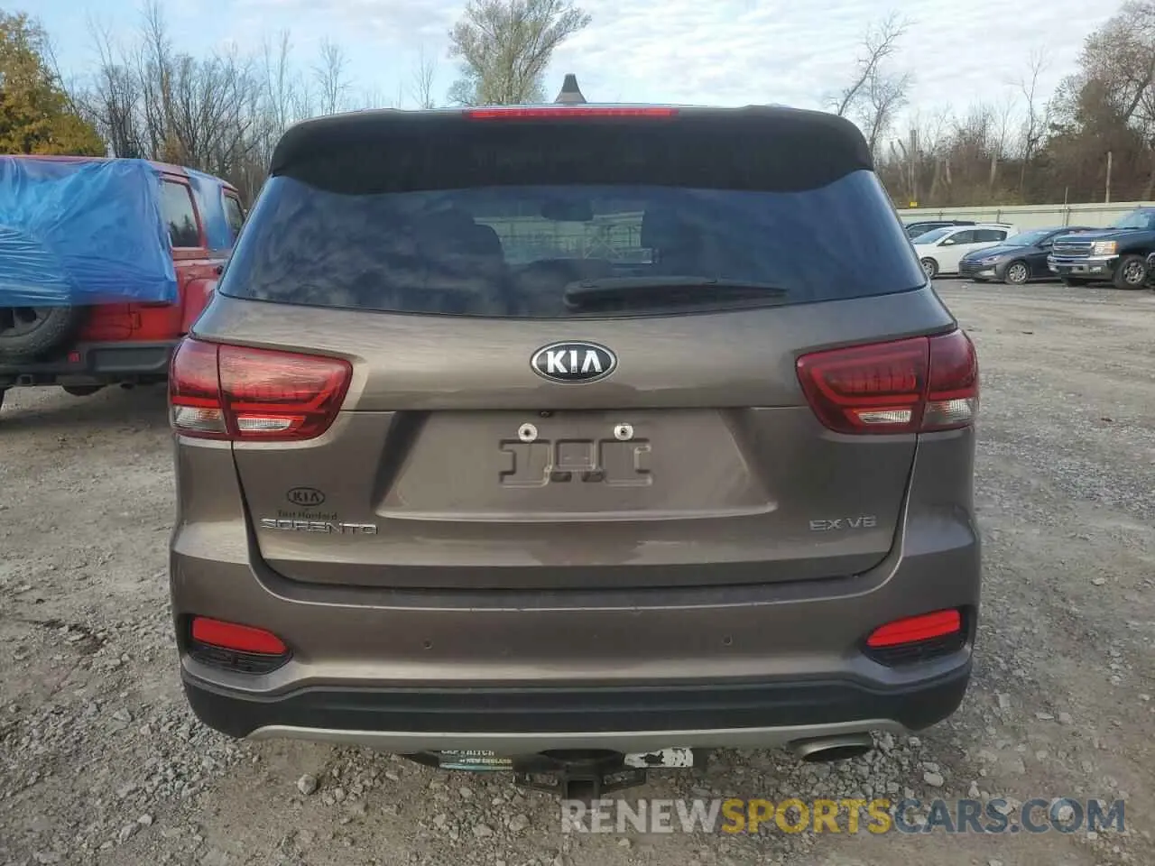 6 Photograph of a damaged car 5XYPHDA51KG509343 KIA SORENTO 2019