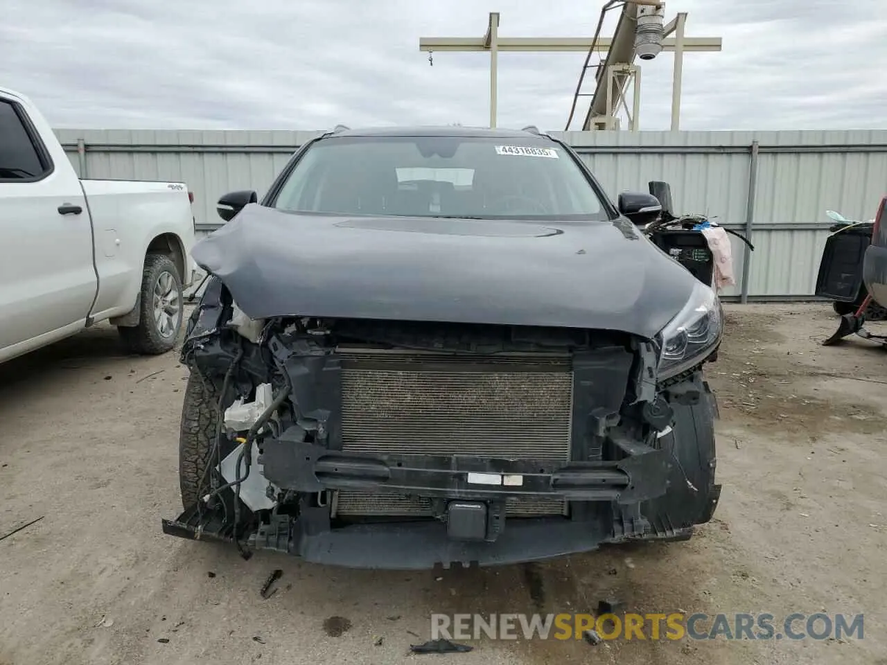 5 Photograph of a damaged car 5XYPHDA53KG445371 KIA SORENTO 2019