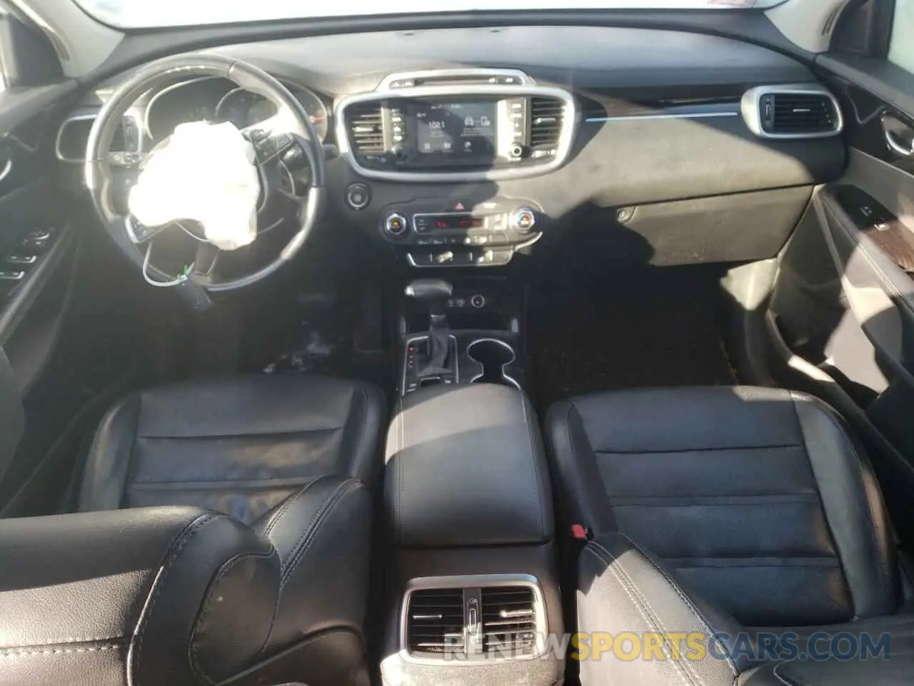 8 Photograph of a damaged car 5XYPHDA54KG608612 KIA SORENTO 2019