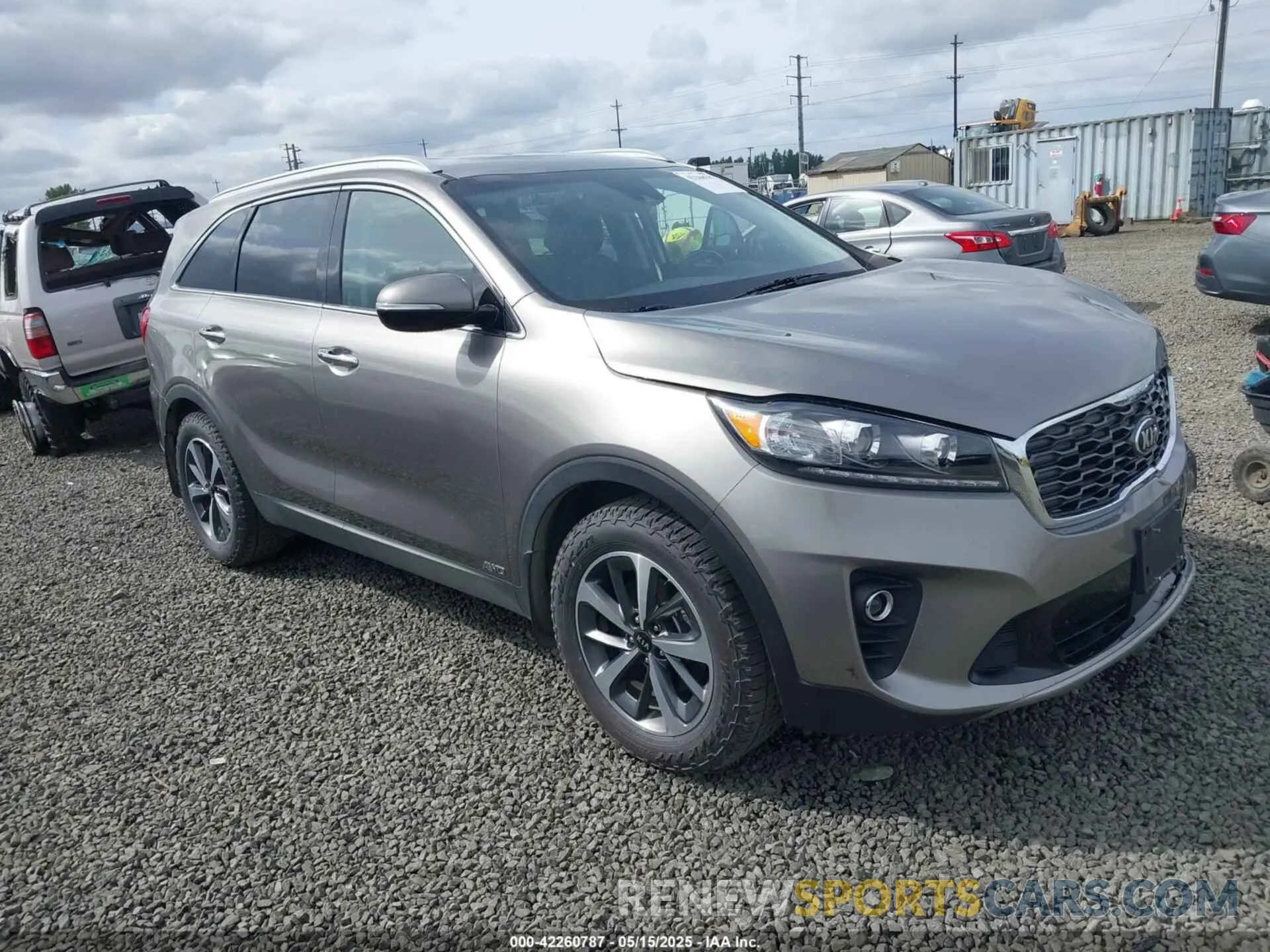 1 Photograph of a damaged car 5XYPHDA56KG547201 KIA SORENTO 2019