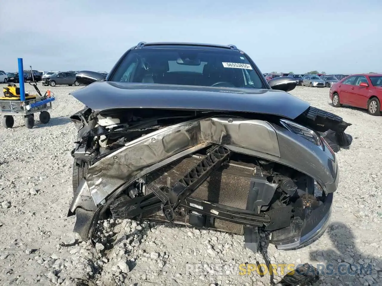 5 Photograph of a damaged car 5XYPK4A50KG447242 KIA SORENTO 2019