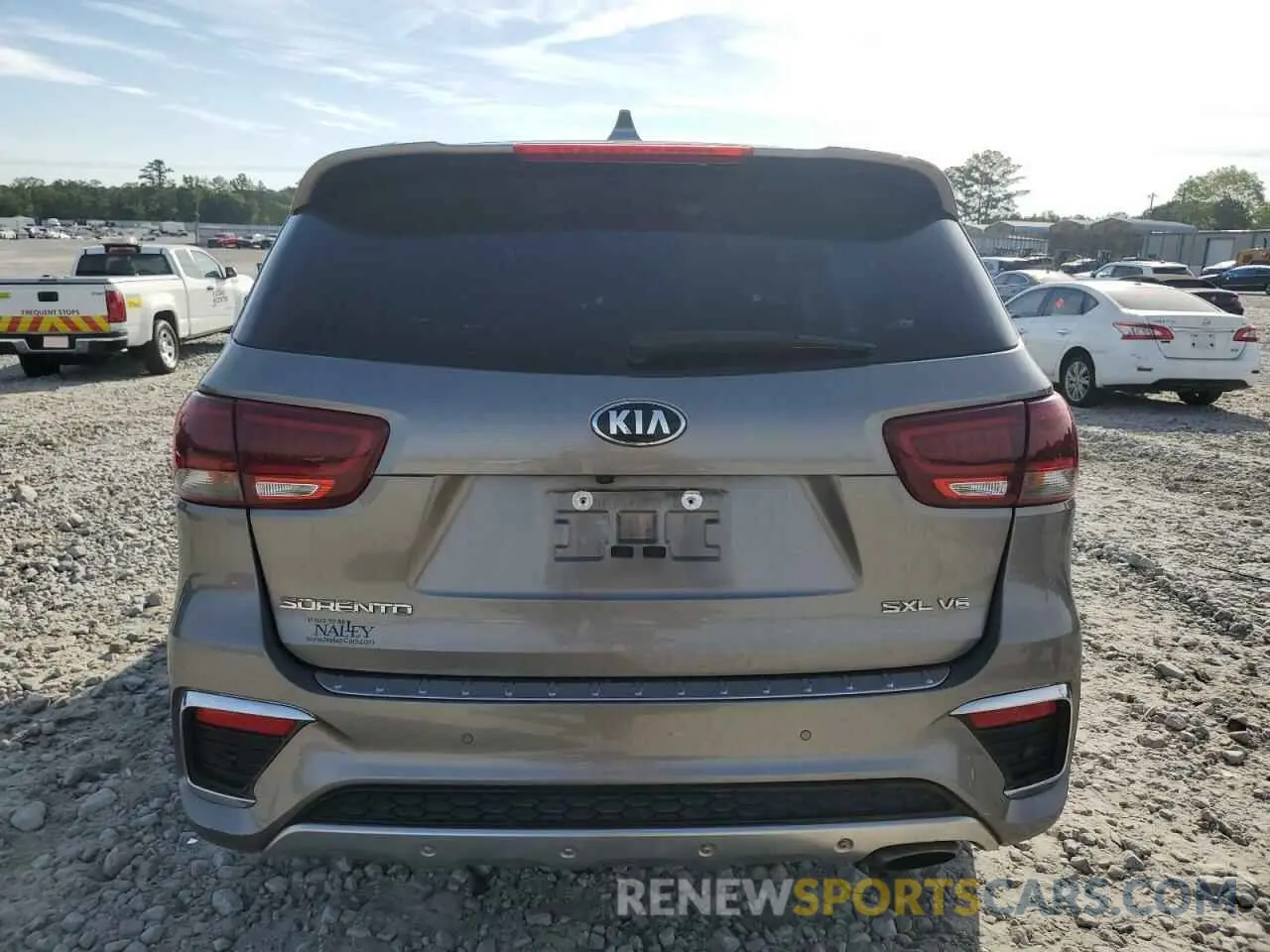 6 Photograph of a damaged car 5XYPK4A50KG447242 KIA SORENTO 2019