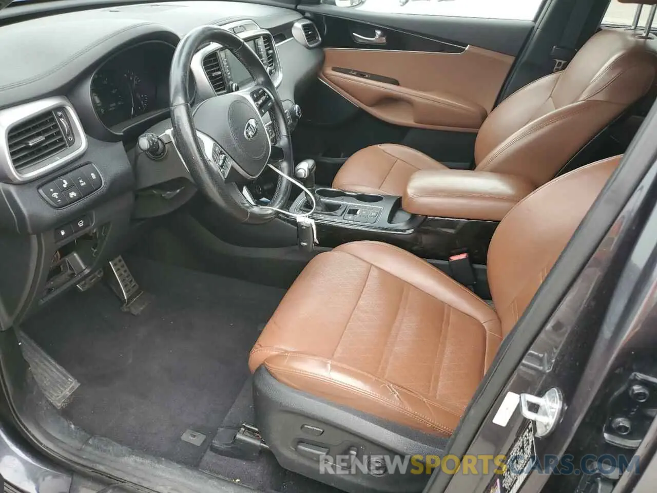 7 Photograph of a damaged car 5XYPK4A52KG465791 KIA SORENTO 2019
