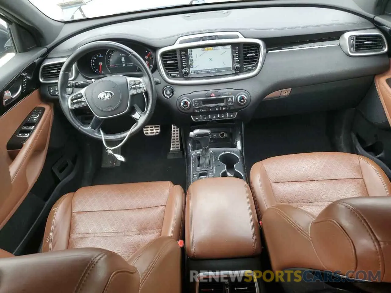 8 Photograph of a damaged car 5XYPK4A52KG465791 KIA SORENTO 2019