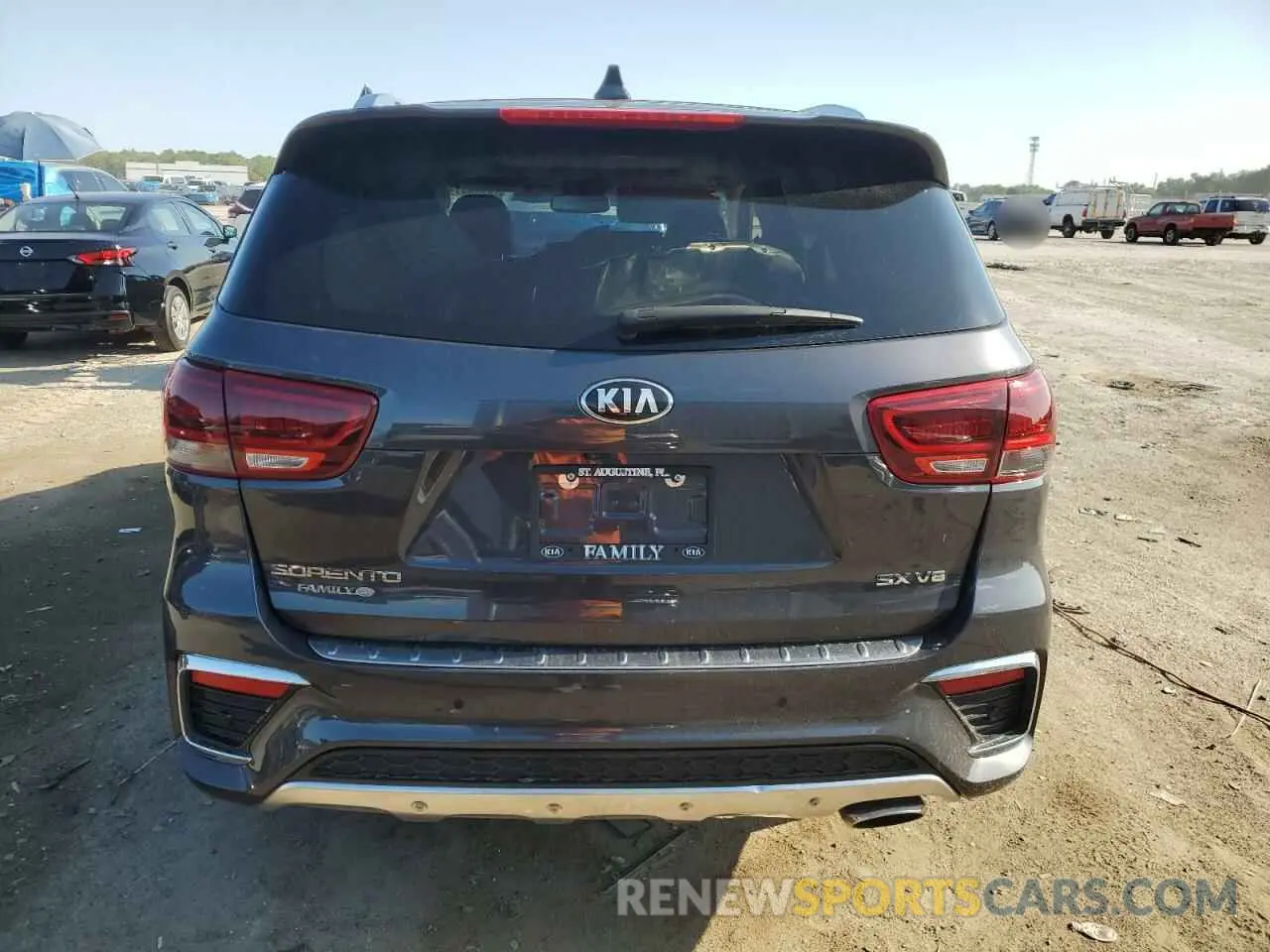 6 Photograph of a damaged car 5XYPKDA52KG454368 KIA SORENTO 2019
