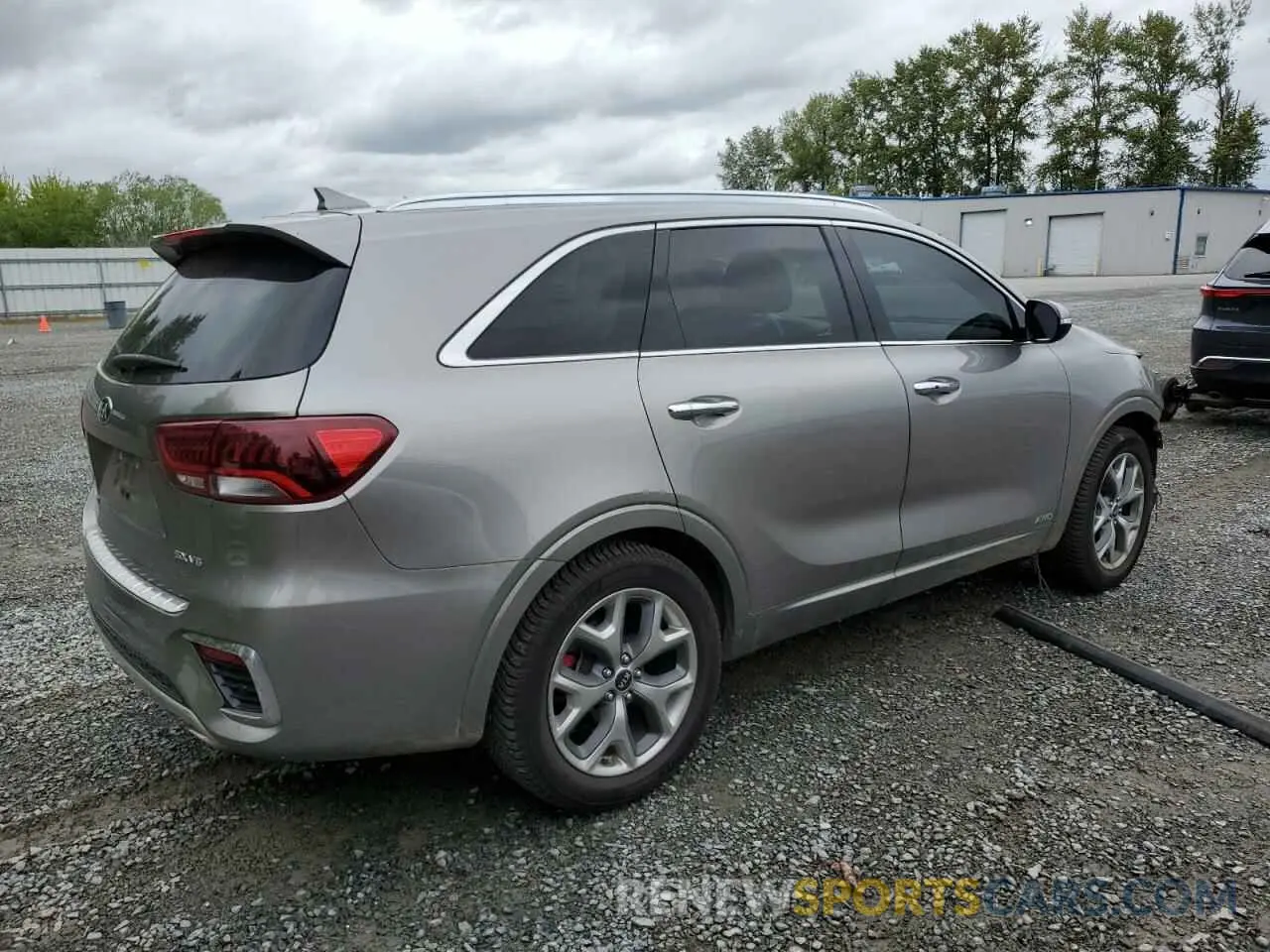 3 Photograph of a damaged car 5XYPKDA54KG459474 KIA SORENTO 2019