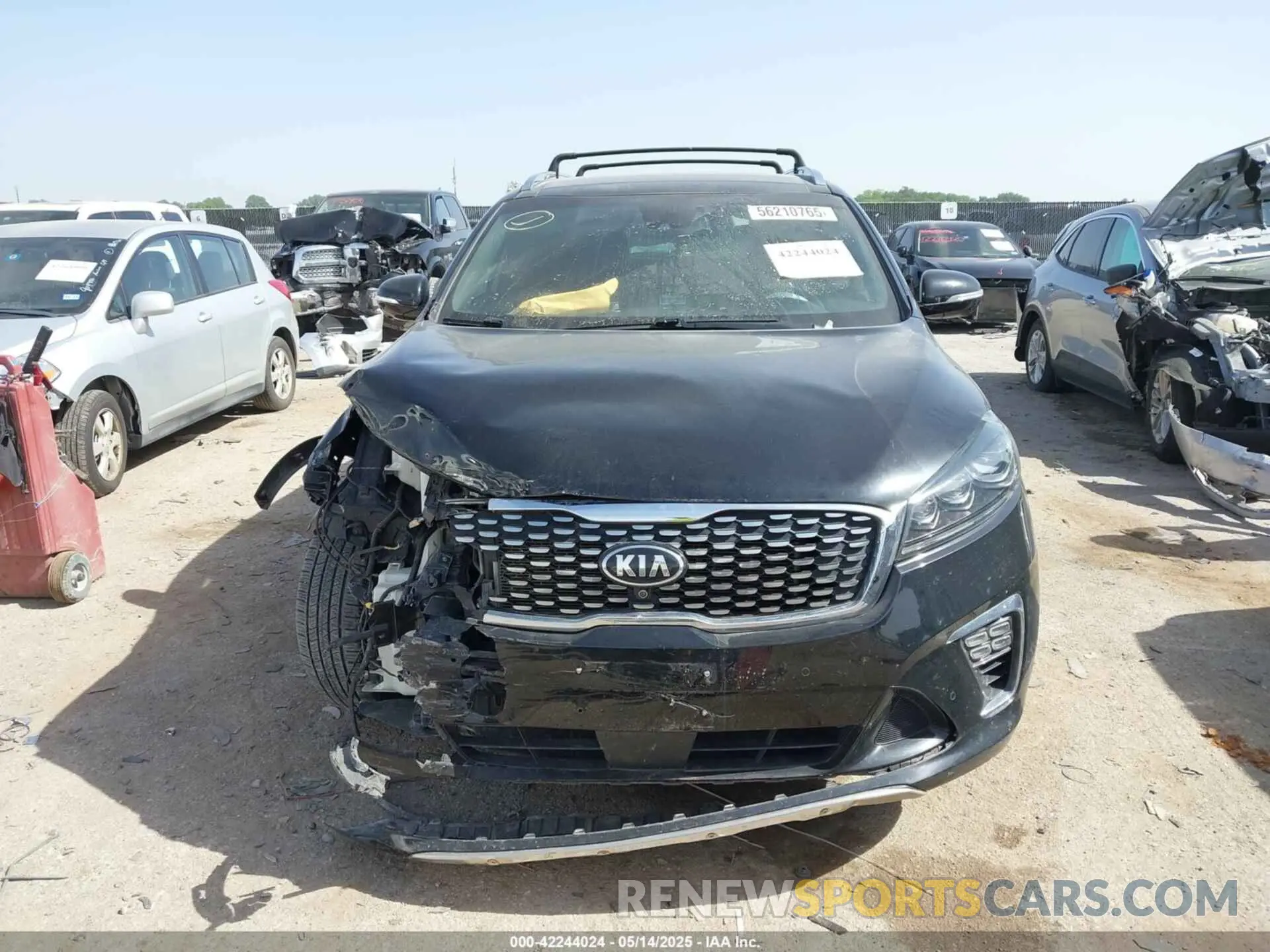 12 Photograph of a damaged car 5XYPKDA56KG544039 KIA SORENTO 2019