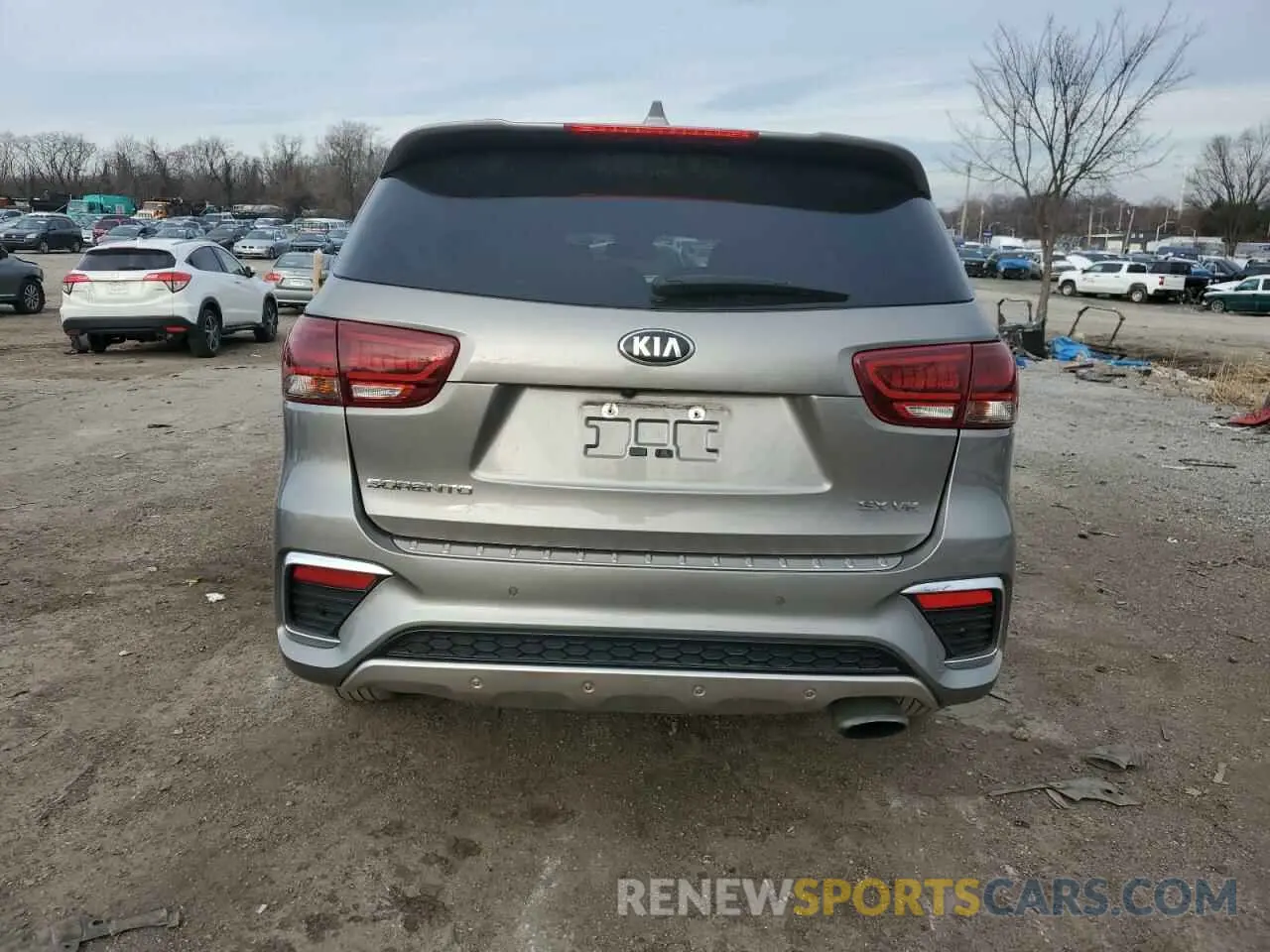 6 Photograph of a damaged car 5XYPKDA57KG453913 KIA SORENTO 2019
