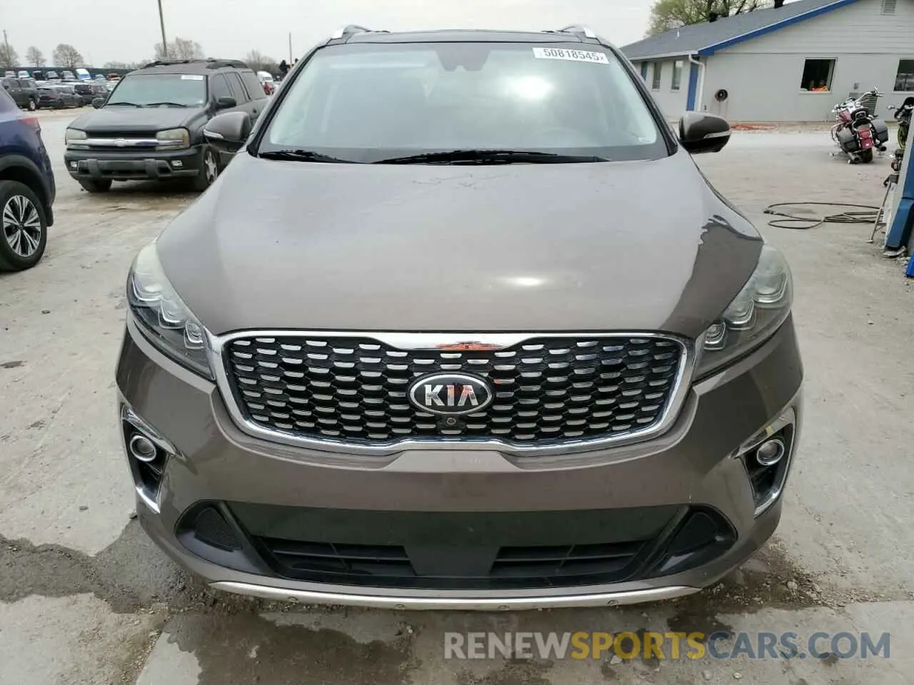 5 Photograph of a damaged car 5XYPKDA57KG470436 KIA SORENTO 2019