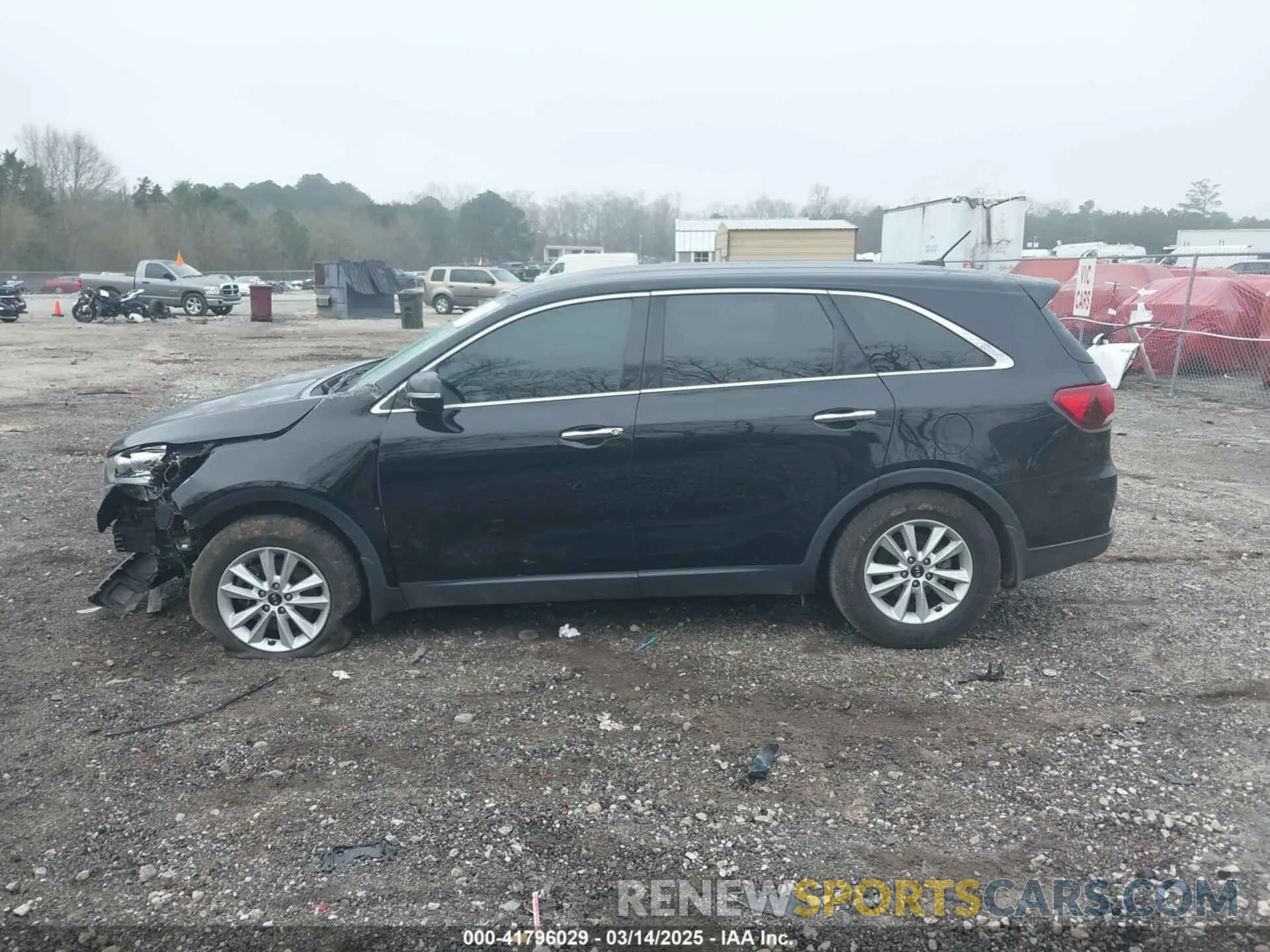 14 Photograph of a damaged car 5XYPG4A30LG644669 KIA SORENTO 2020
