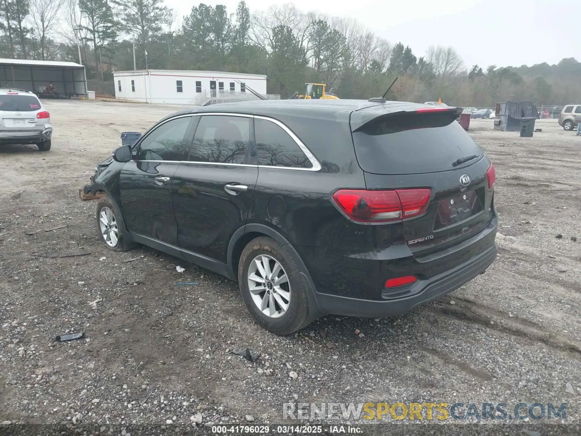 3 Photograph of a damaged car 5XYPG4A30LG644669 KIA SORENTO 2020