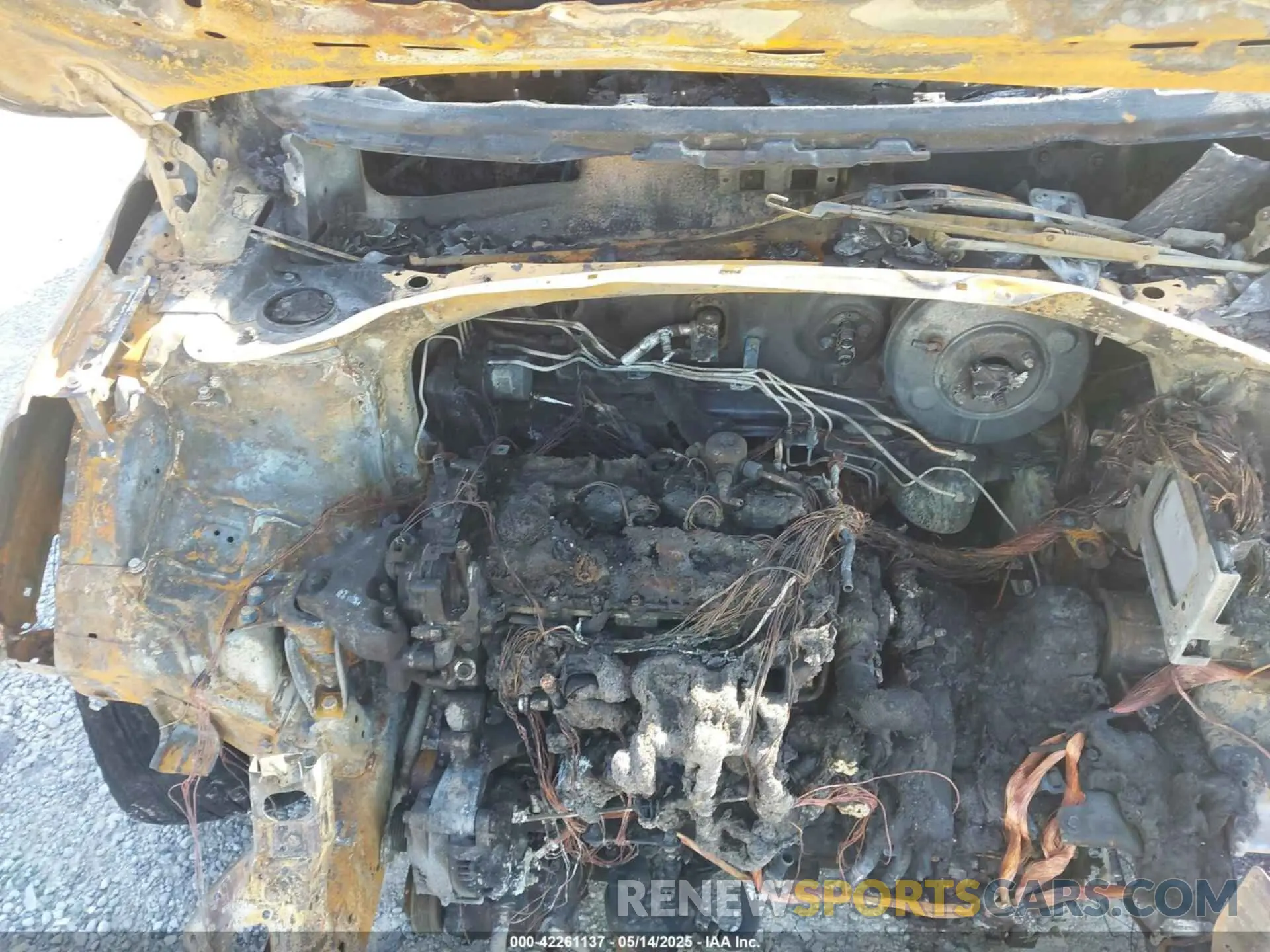 10 Photograph of a damaged car 5XYPG4A30LG682452 KIA SORENTO 2020