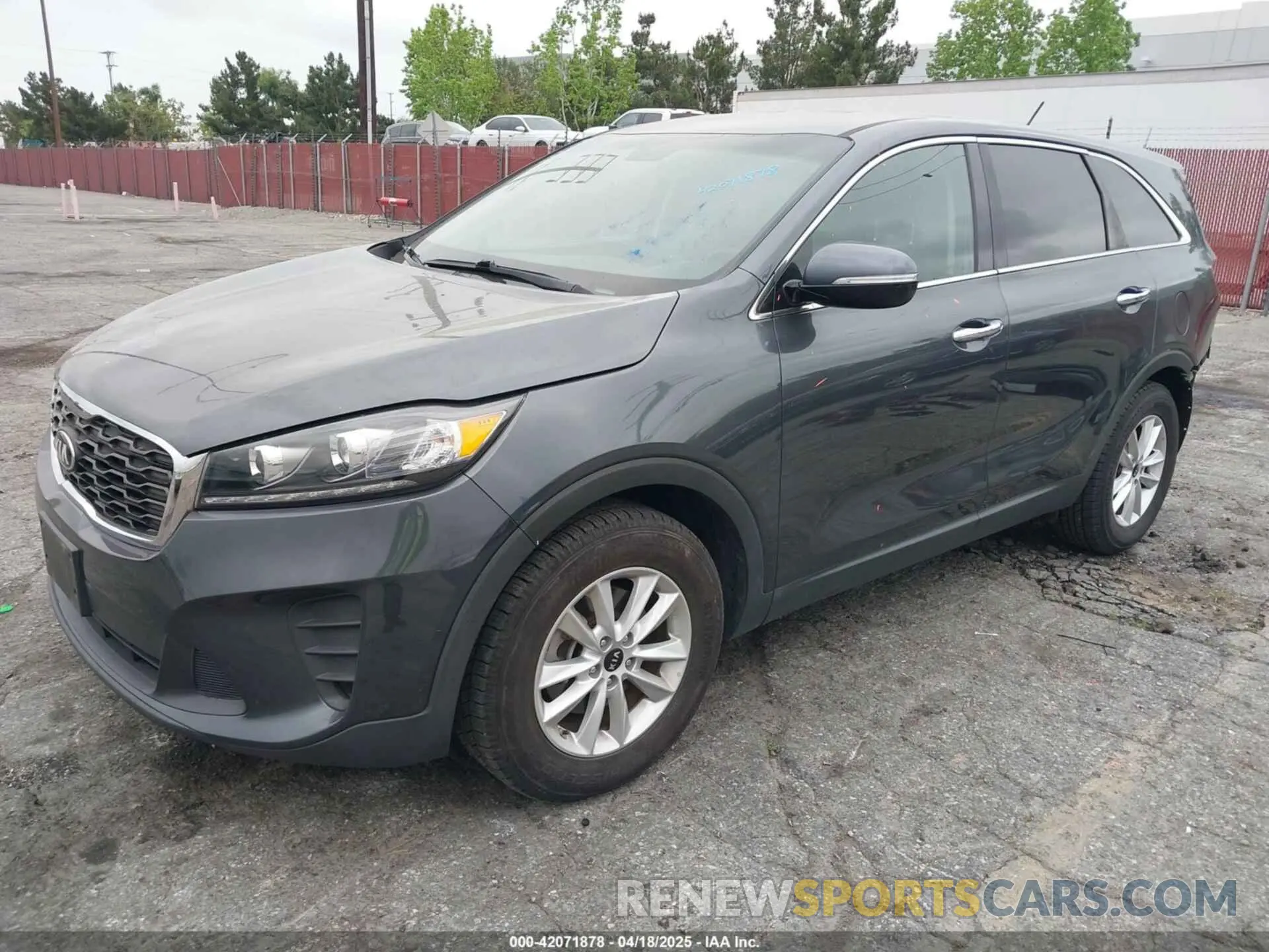 2 Фотография поврежденного автомобиля 5XYPG4A31LG642610 KIA SORENTO 2020