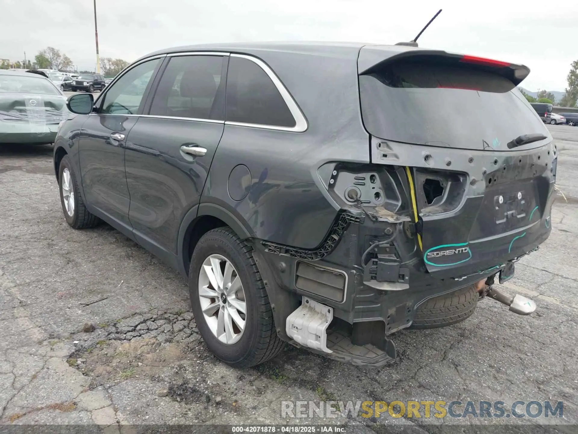 3 Фотография поврежденного автомобиля 5XYPG4A31LG642610 KIA SORENTO 2020
