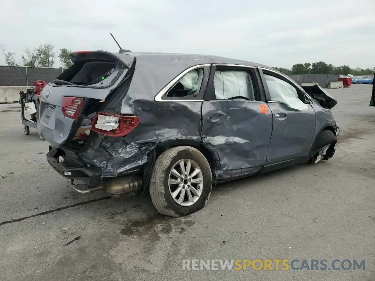 3 Фотография поврежденного автомобиля 5XYPG4A31LG676529 KIA SORENTO 2020