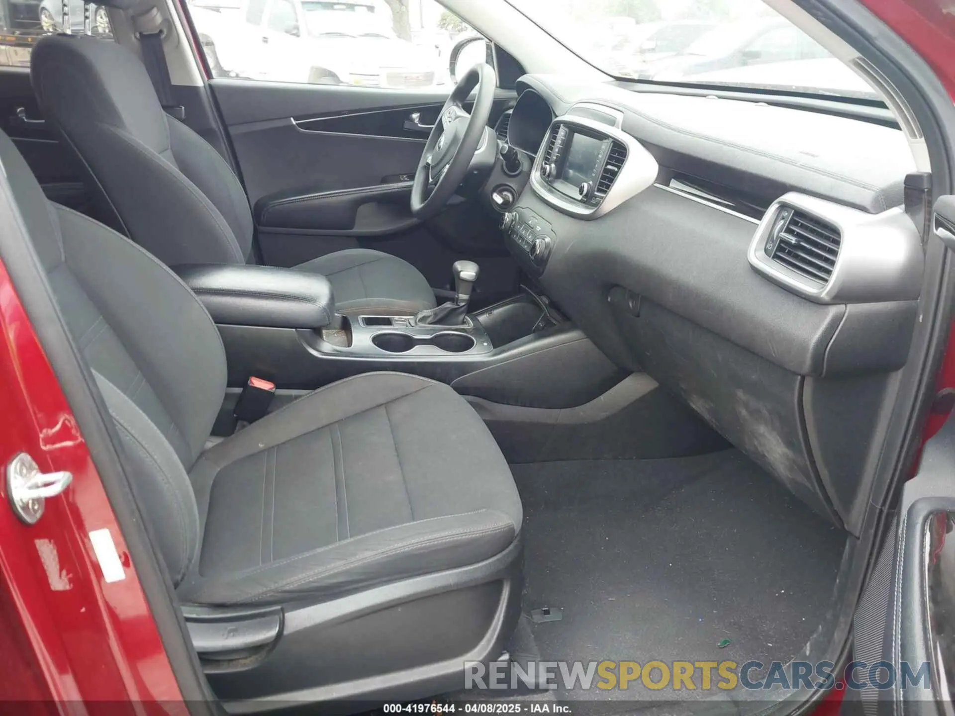 5 Фотография поврежденного автомобиля 5XYPG4A31LG686087 KIA SORENTO 2020